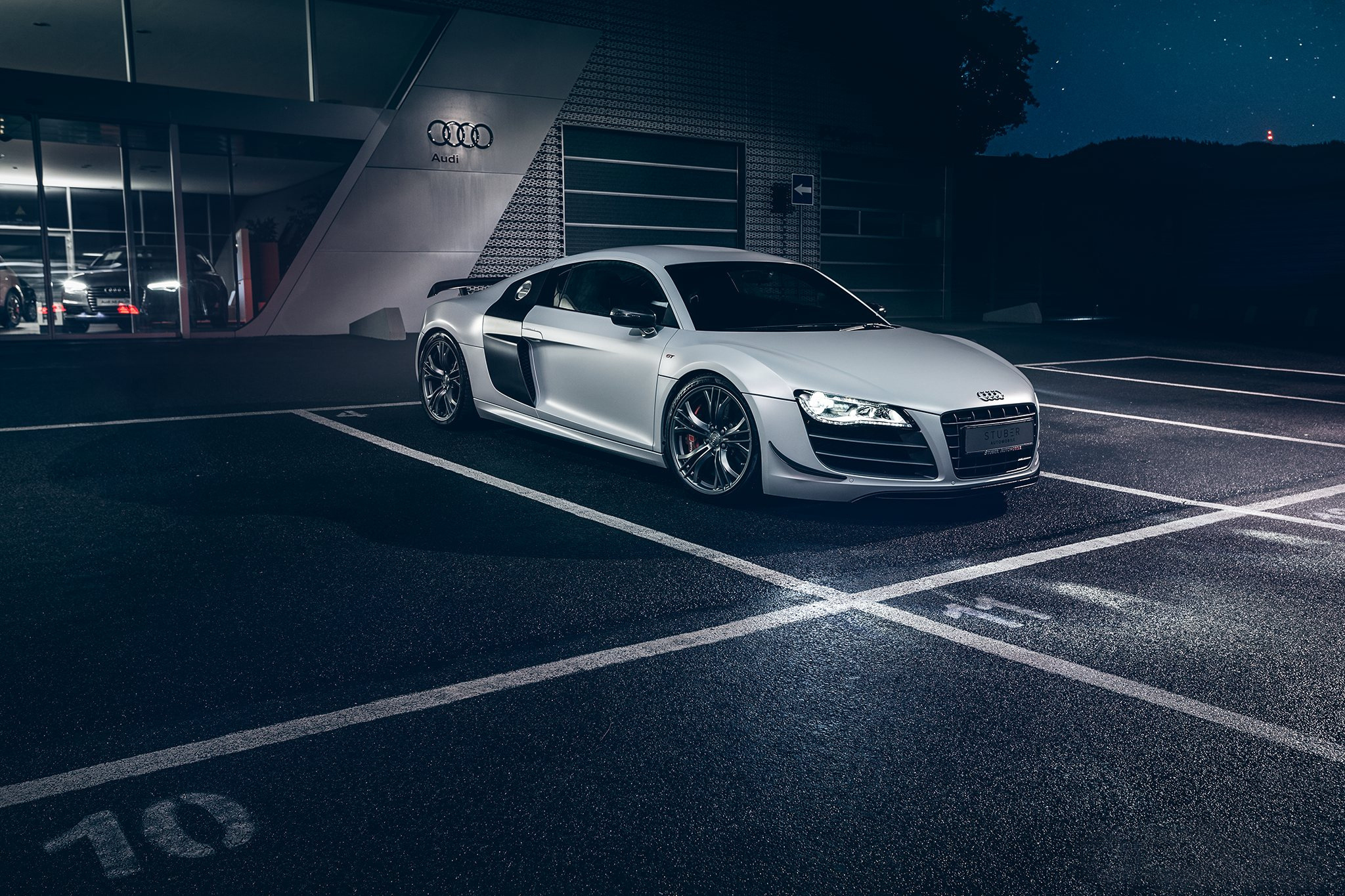 Download mobile wallpaper Audi, Car, Supercar, Audi R8, Vehicles, White Car for free.