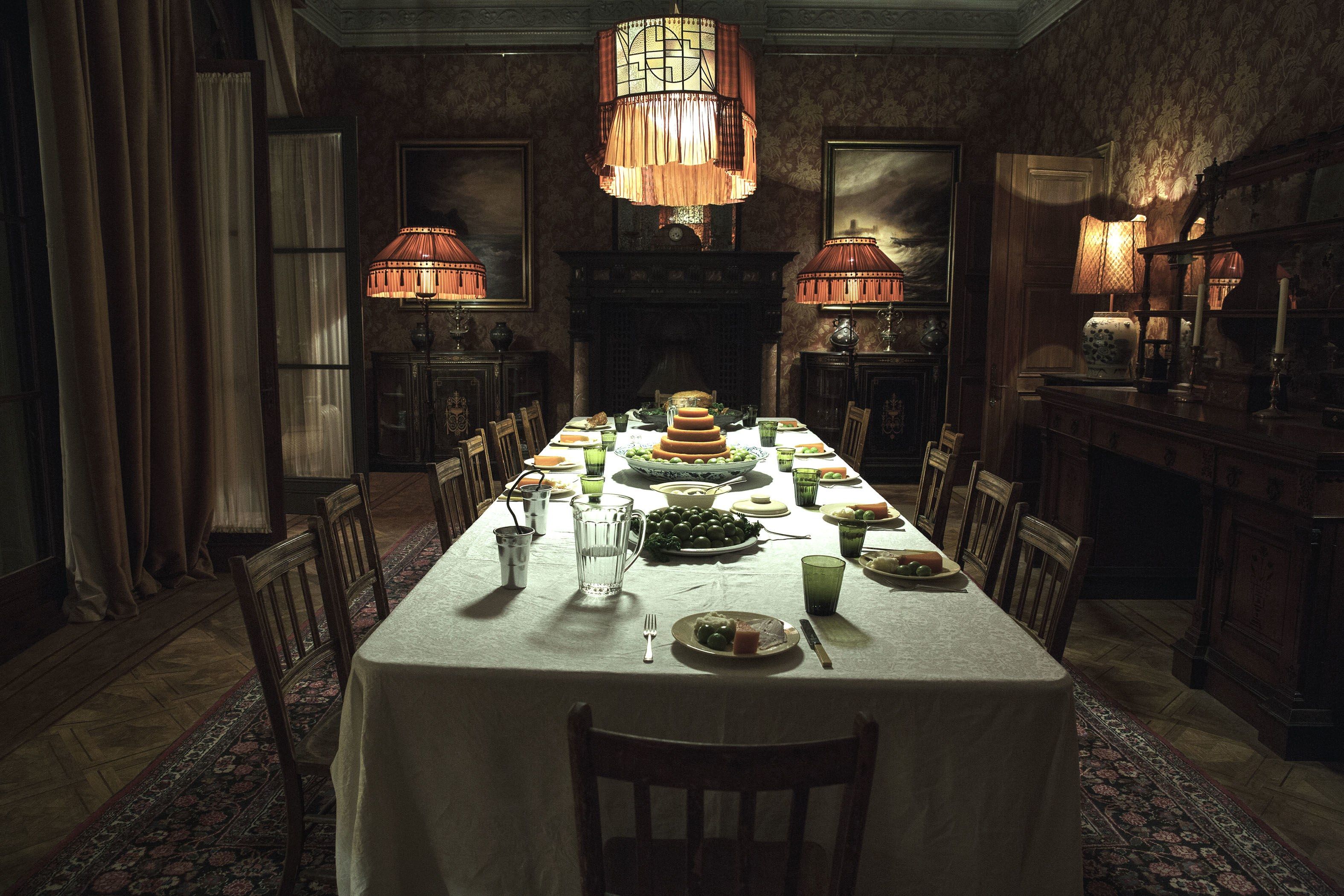 movie, miss peregrine's home for peculiar children, dining room, house