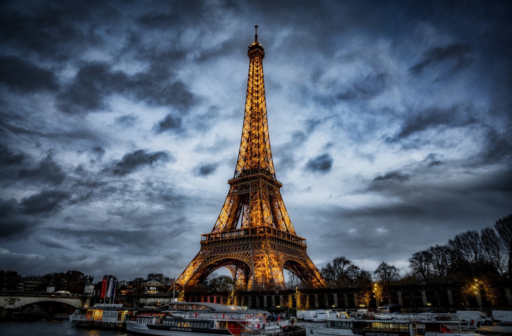 Download mobile wallpaper Paris, Eiffel Tower, Monuments, France, Monument, Man Made for free.