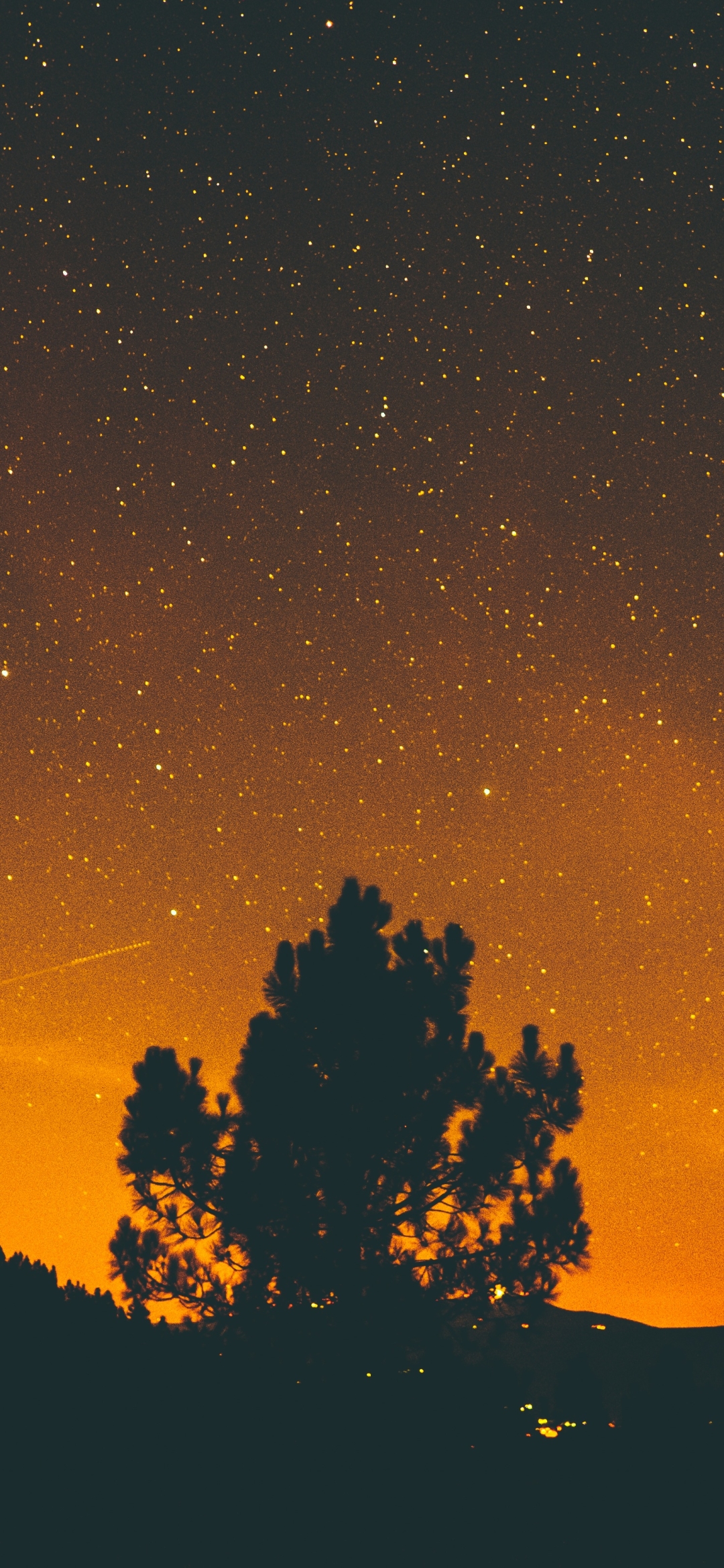 Скачать картинку Небо, Звезды, Ночь, Силуэт, Звездное Небо, Земля/природа, Оранжевый Цвет) в телефон бесплатно.