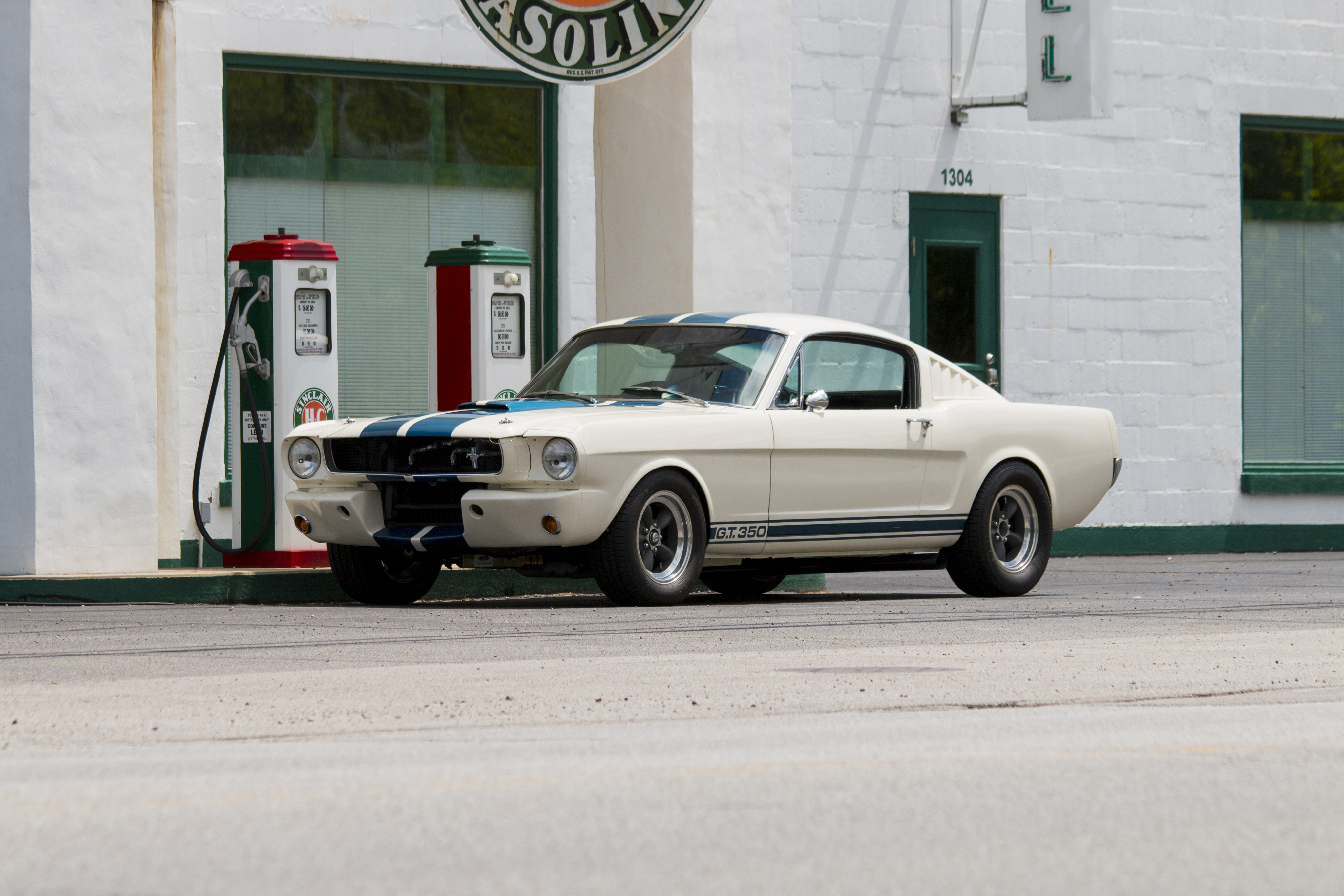 vehicles, shelby mustang gt 350, car, fastback, gas station, muscle car, shelby mustang gt350, white car, ford