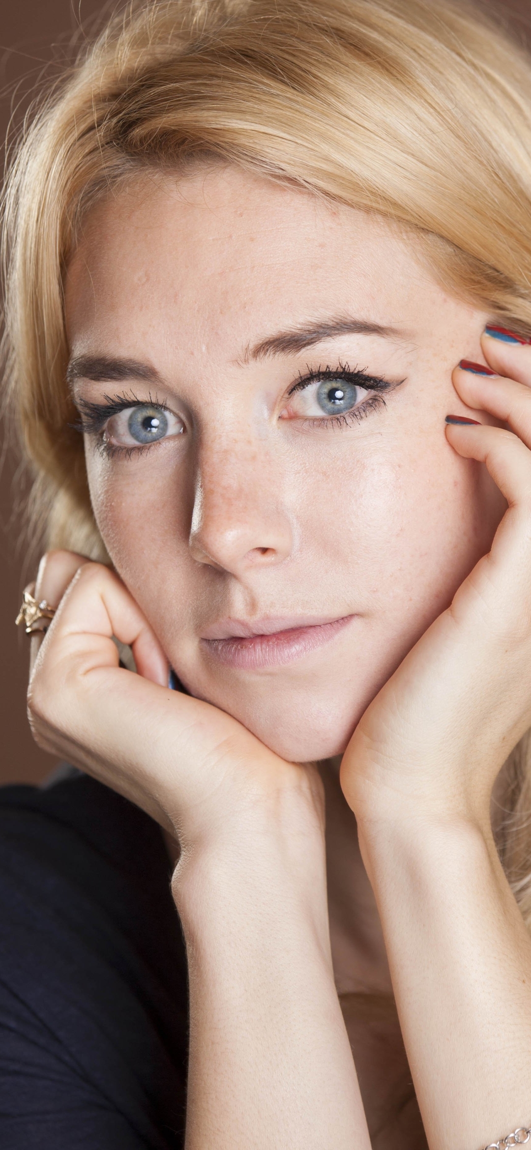 Download mobile wallpaper Blonde, Blue Eyes, Celebrity, Actress, Vanessa Kirby for free.