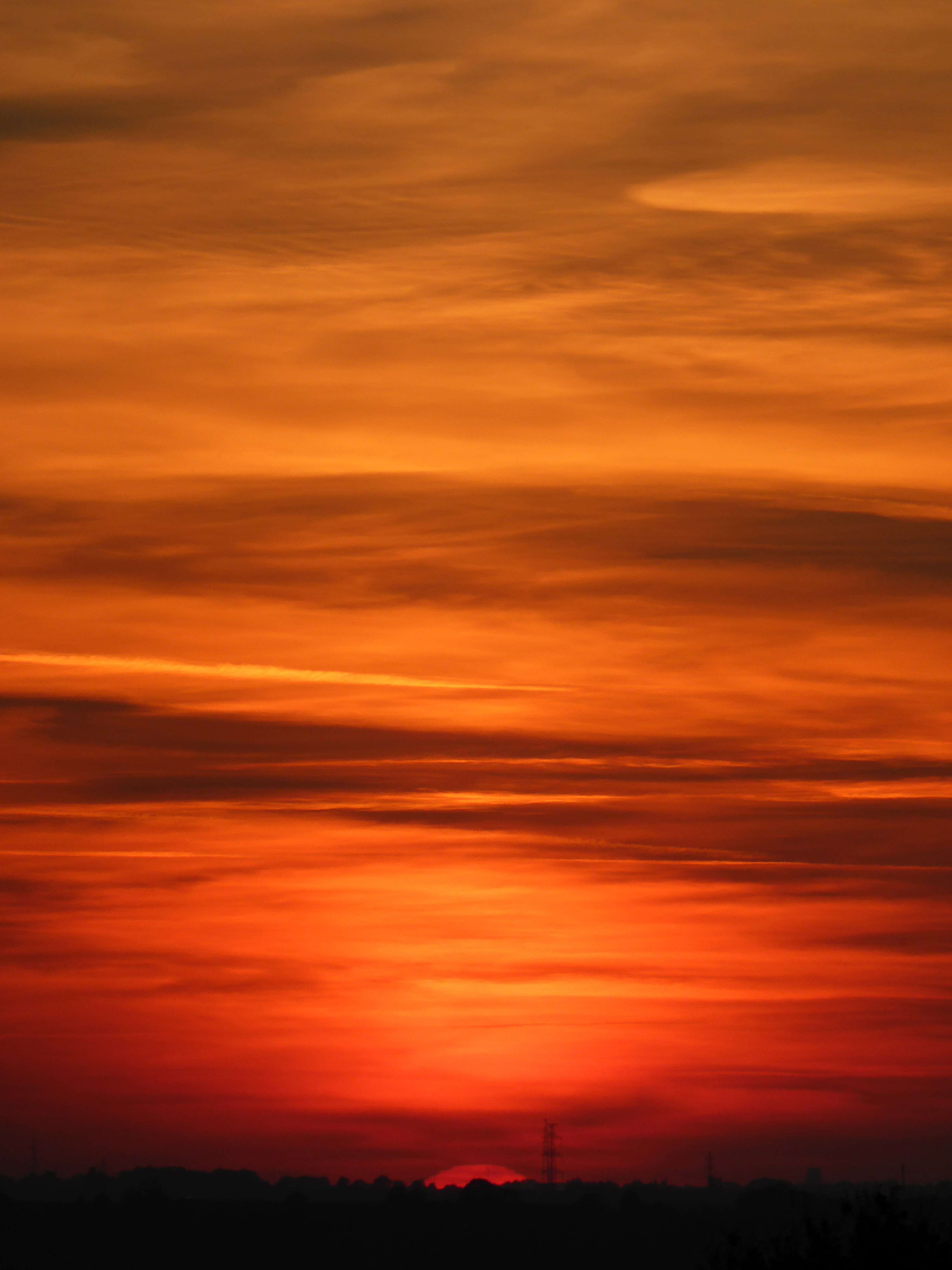 Download mobile wallpaper Clouds, Dusk, Nature, Sky, Sunset, Twilight, Sun for free.