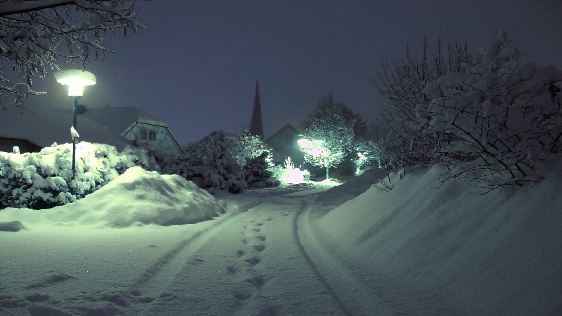 Descarga gratuita de fondo de pantalla para móvil de Invierno, Noche, Nieve, Luz, Árbol, Casa, Lámpara, Fotografía.