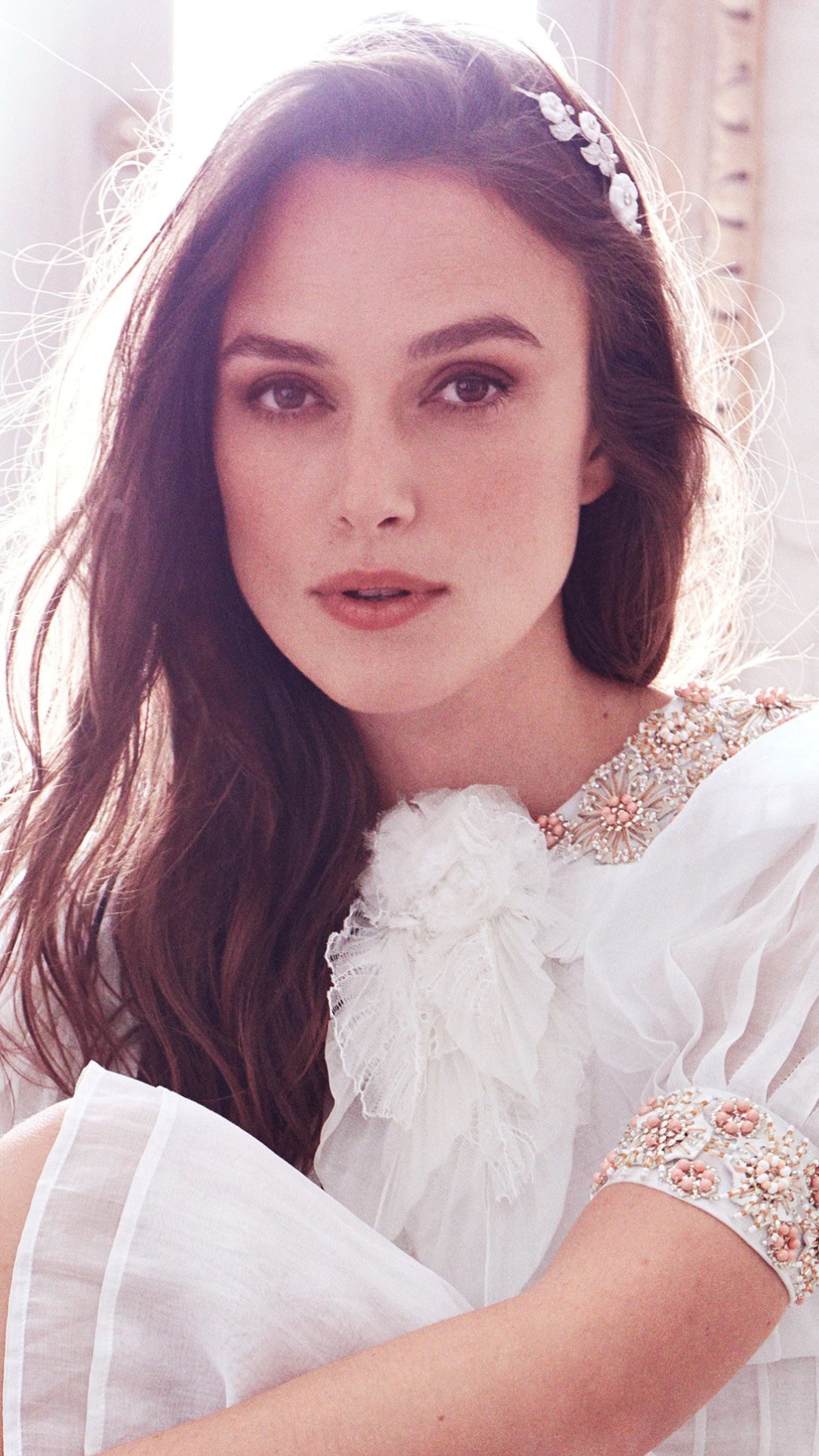 Handy-Wallpaper Englisch, Brünette, Braune Augen, Berühmtheiten, Keira Knightley, Darstellerin kostenlos herunterladen.