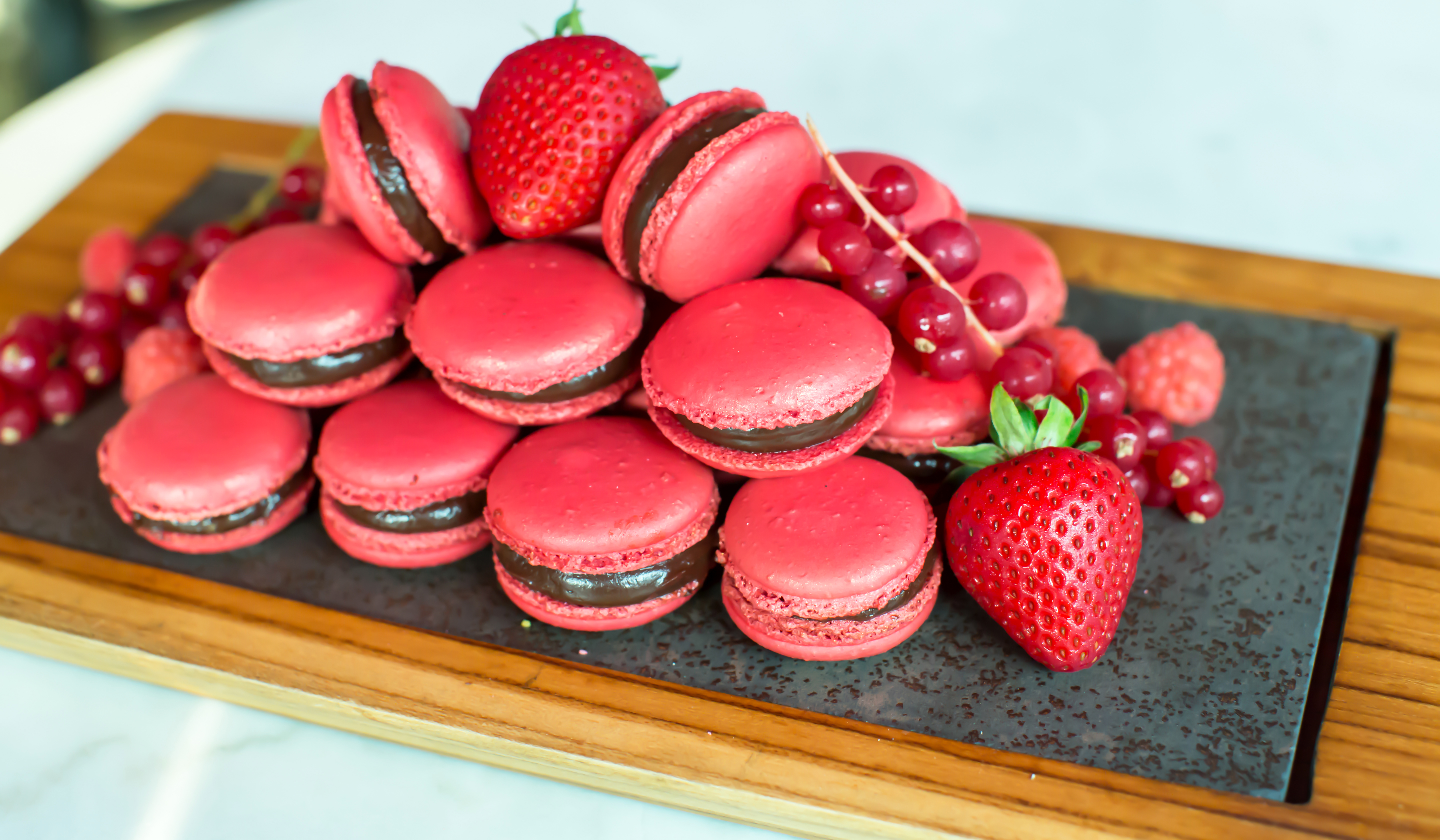 Download mobile wallpaper Food, Strawberry, Sweets, Macaron for free.