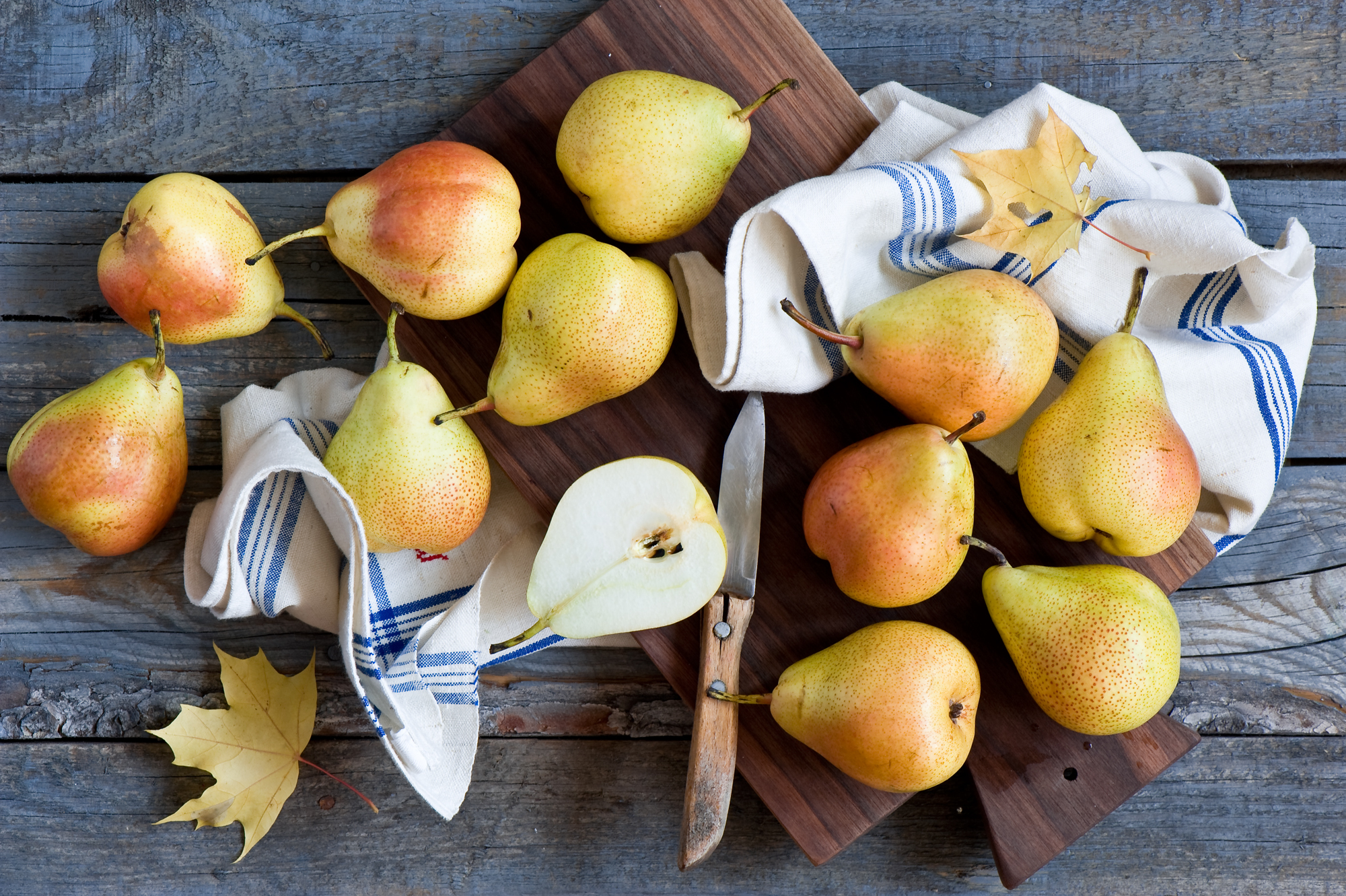 fruits, food, pears, towel, knife