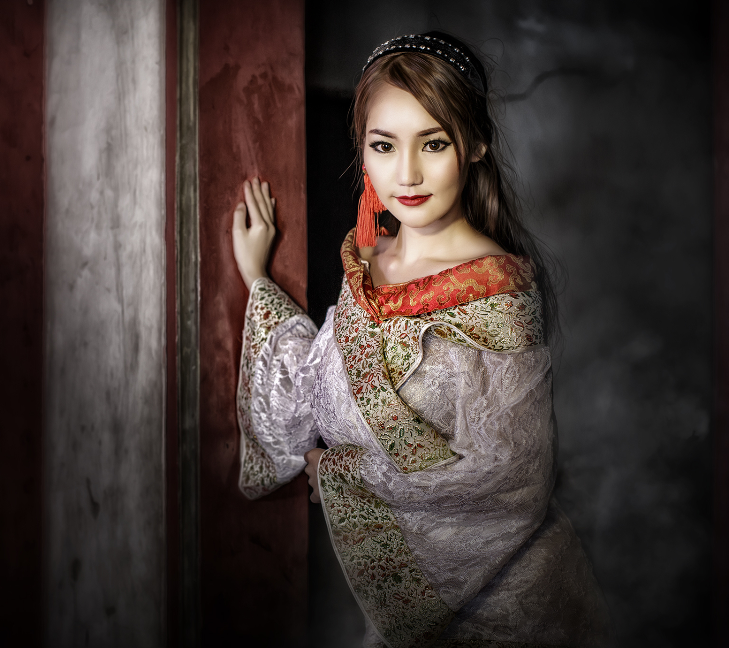 Download mobile wallpaper Portrait, Dress, Women, Asian, Thai for free.
