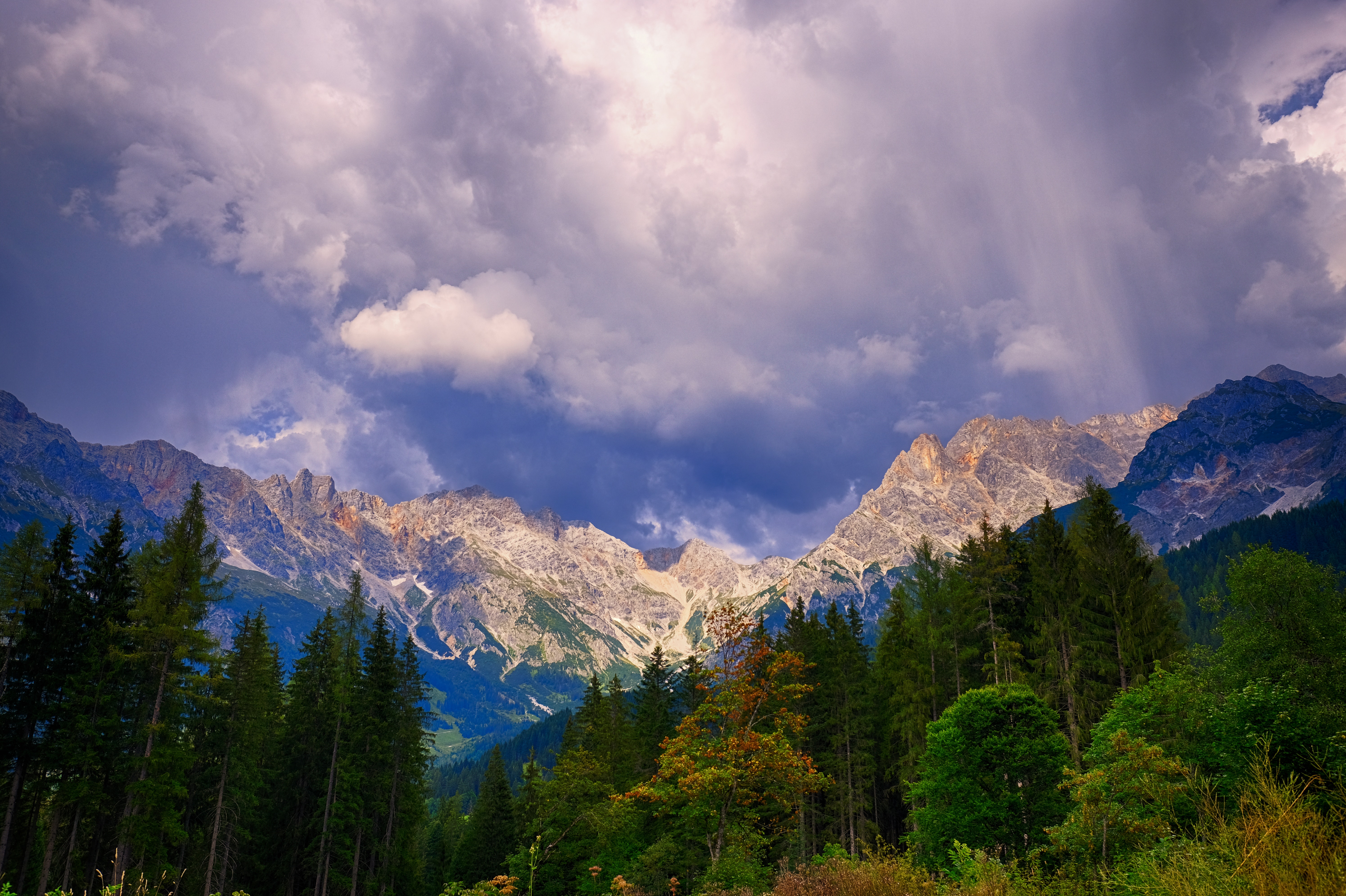 109196 скачать картинку горный пейзаж, осень, горы, деревья, природа, облака, осенний пейзаж - обои и заставки бесплатно