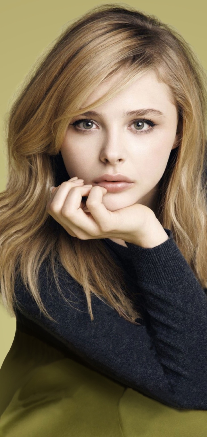 Download mobile wallpaper Celebrity, Chloë Grace Moretz for free.