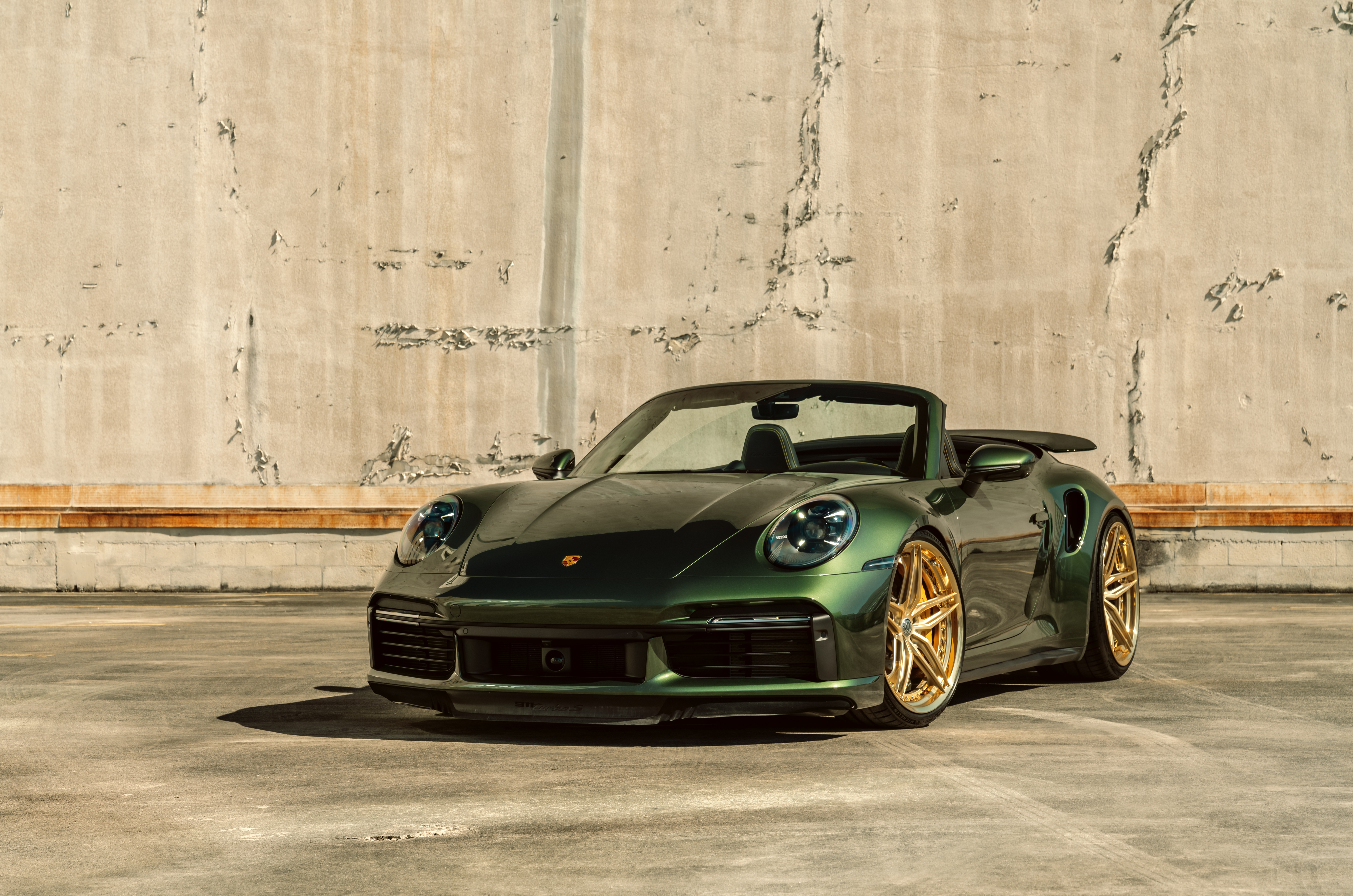 Download mobile wallpaper Porsche, Porsche 911, Vehicles, Porsche 911 Turbo for free.