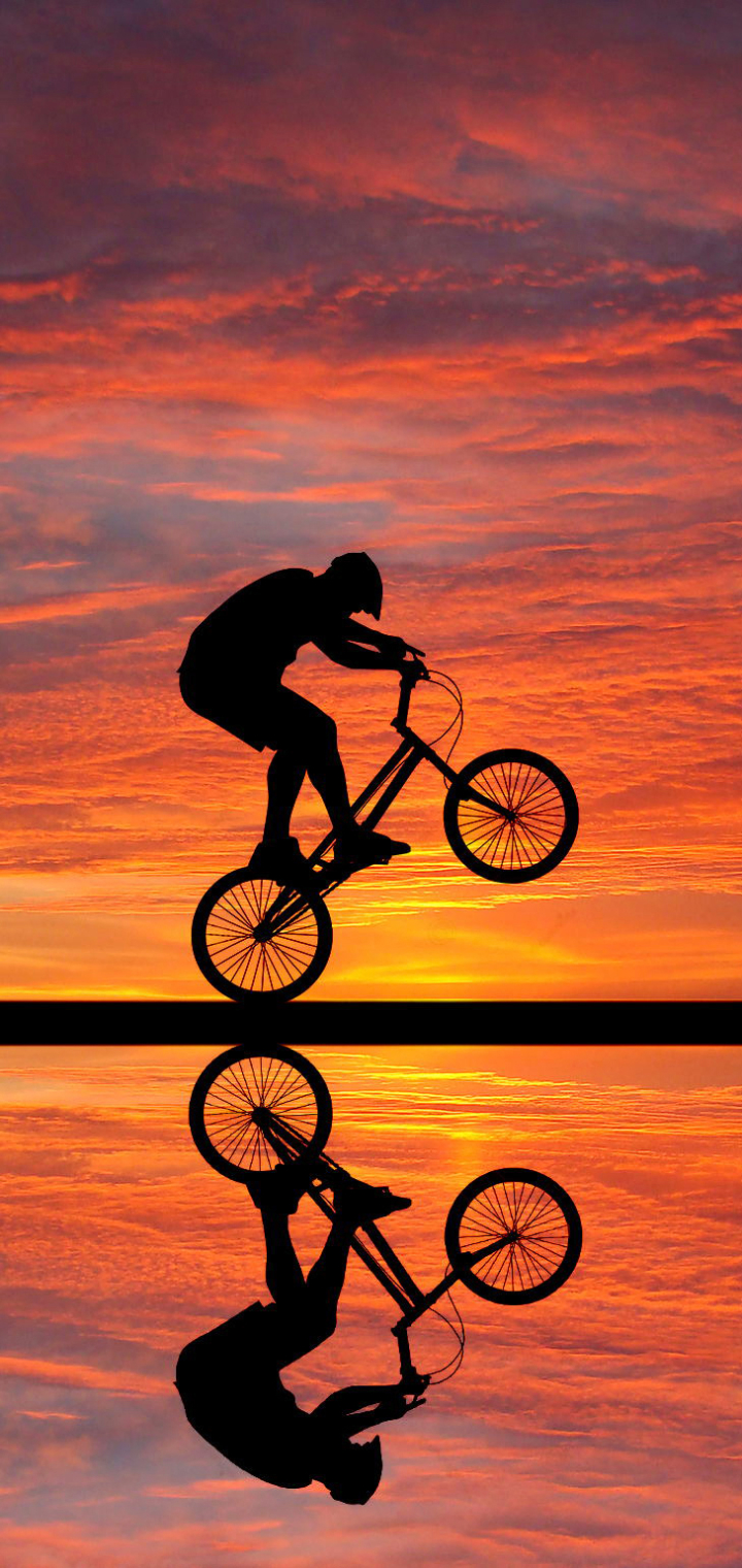 1337146 descargar fondo de pantalla bmx, fotografía, celebridad, bicicleta, silueta, reflexión, reflejo, atardecer, puesta de sol, deporte, nube, cielo: protectores de pantalla e imágenes gratis