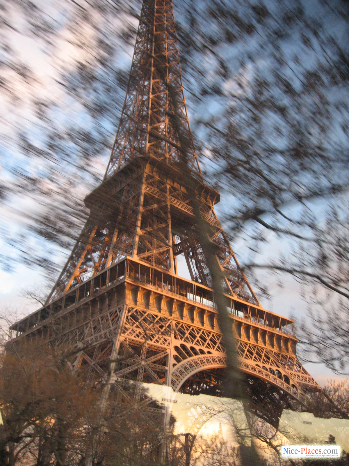 Handy-Wallpaper Städte, Landschaft, Eiffelturm kostenlos herunterladen.