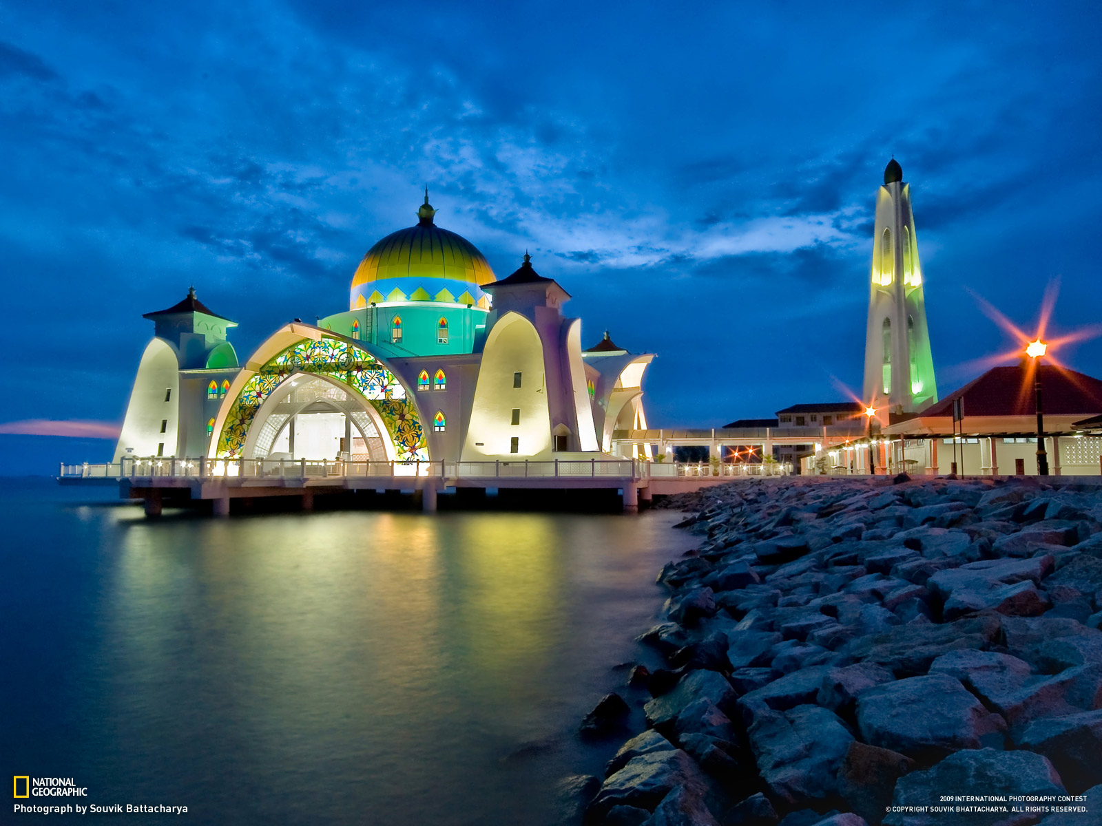 Laden Sie Moschee In Der Straße Von Malakka HD-Desktop-Hintergründe herunter