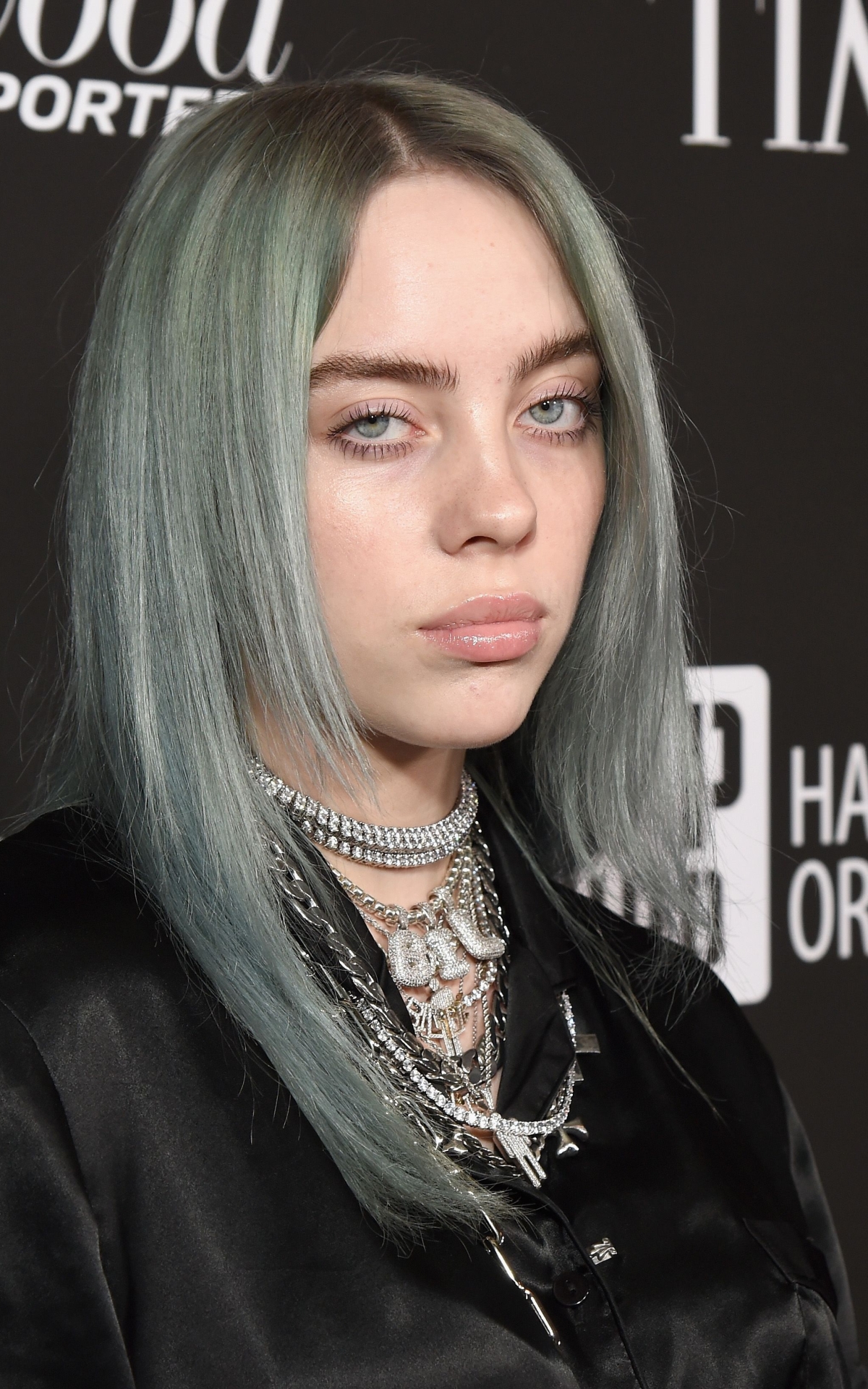 Download mobile wallpaper Music, Singer, Blue Eyes, American, Necklace, Billie Eilish for free.