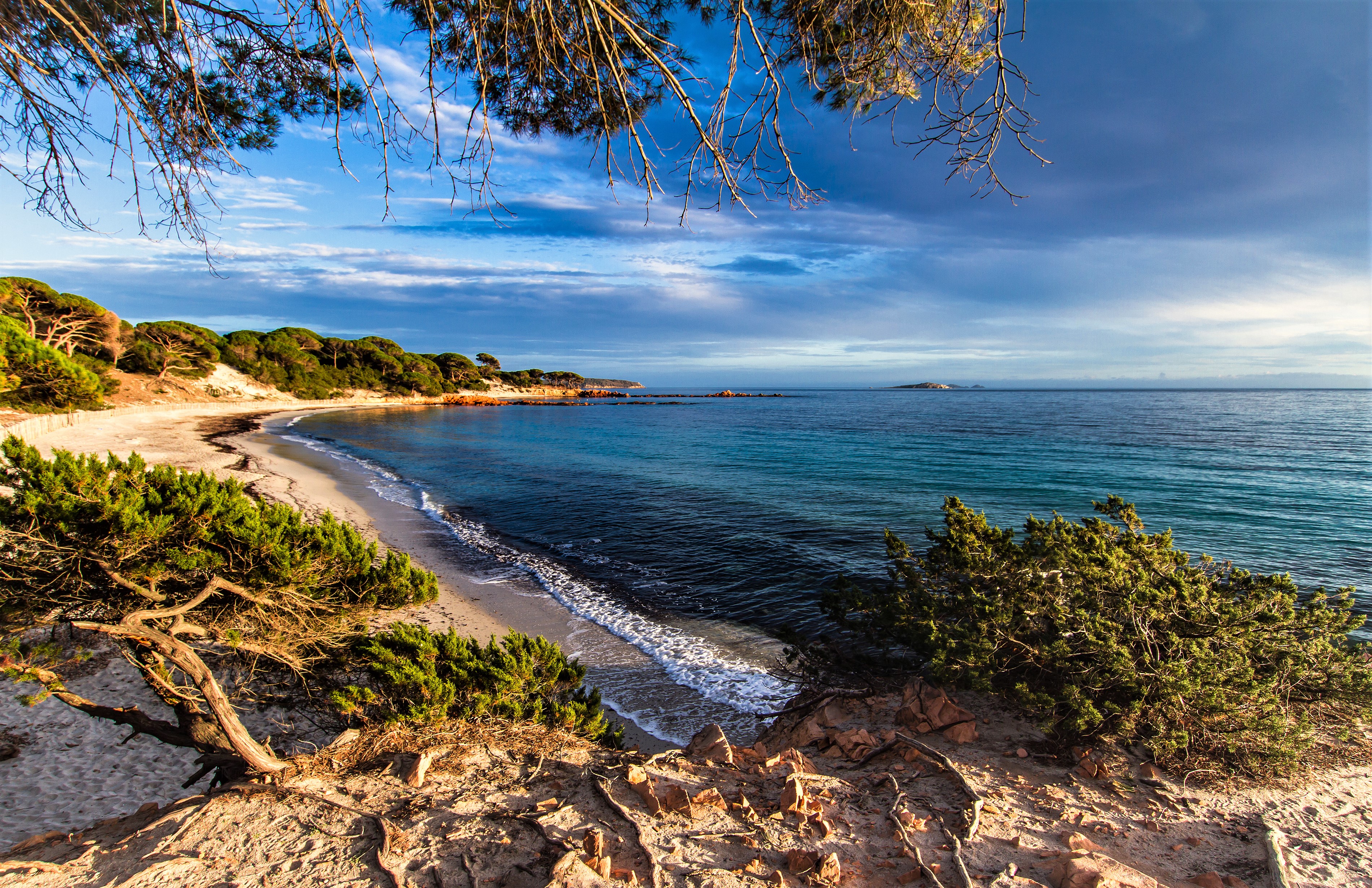 Die besten Korsika-Hintergründe für den Telefonbildschirm