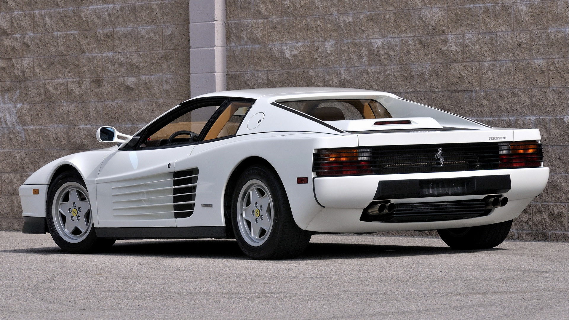 Download mobile wallpaper Ferrari, Car, Old Car, Vehicles, White Car, Ferrari Testarossa for free.