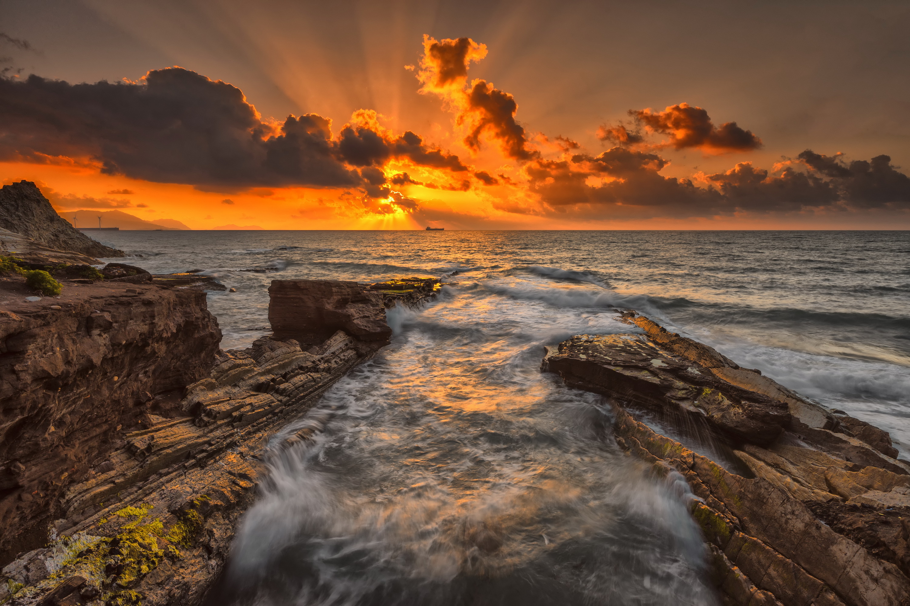 Descarga gratuita de fondo de pantalla para móvil de Naturaleza, Horizonte, Océano, Nube, Atardecer, Tierra/naturaleza.