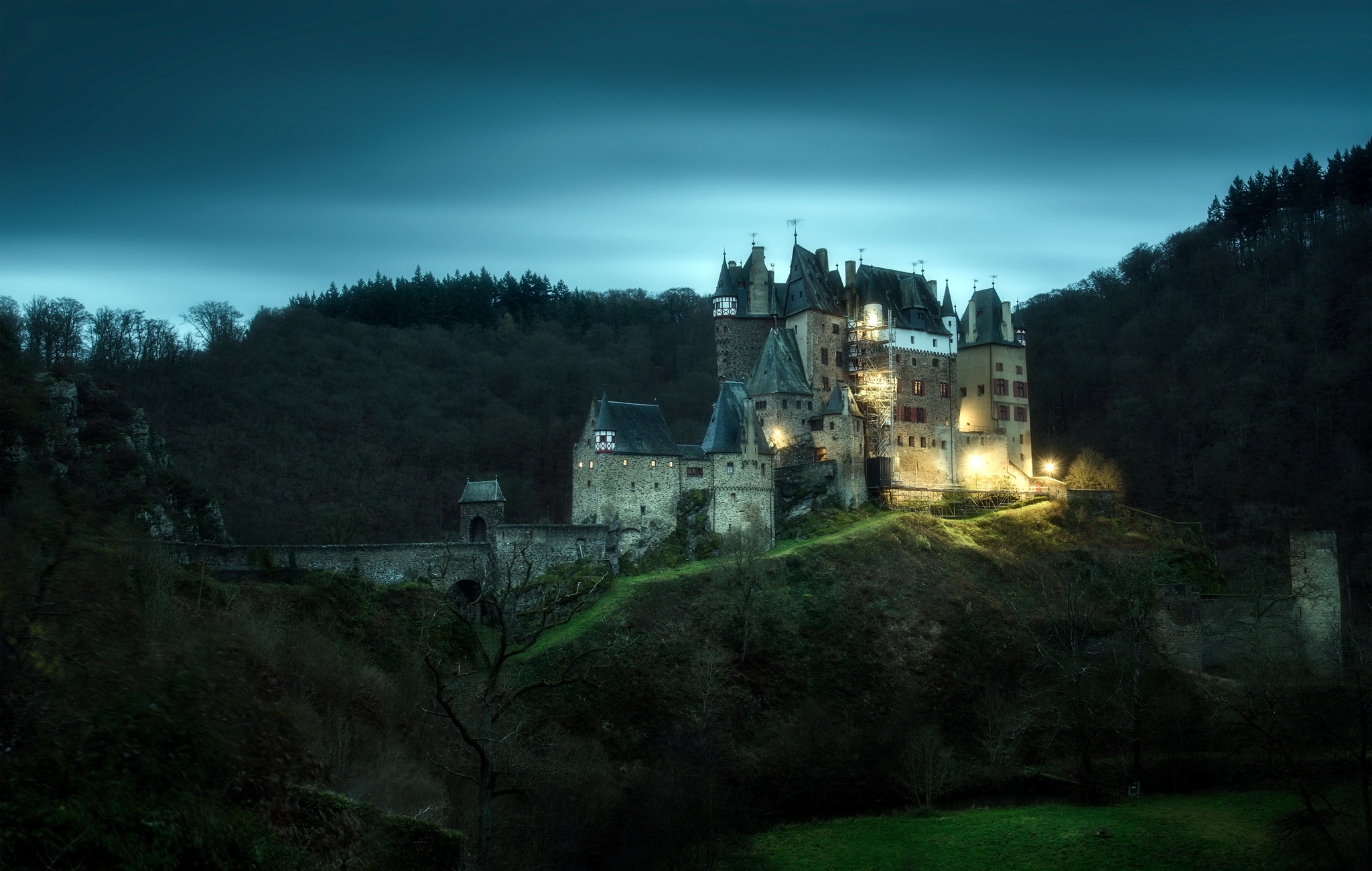 PCデスクトップに城, ドイツ, エルツ城, マンメイド画像を無料でダウンロード