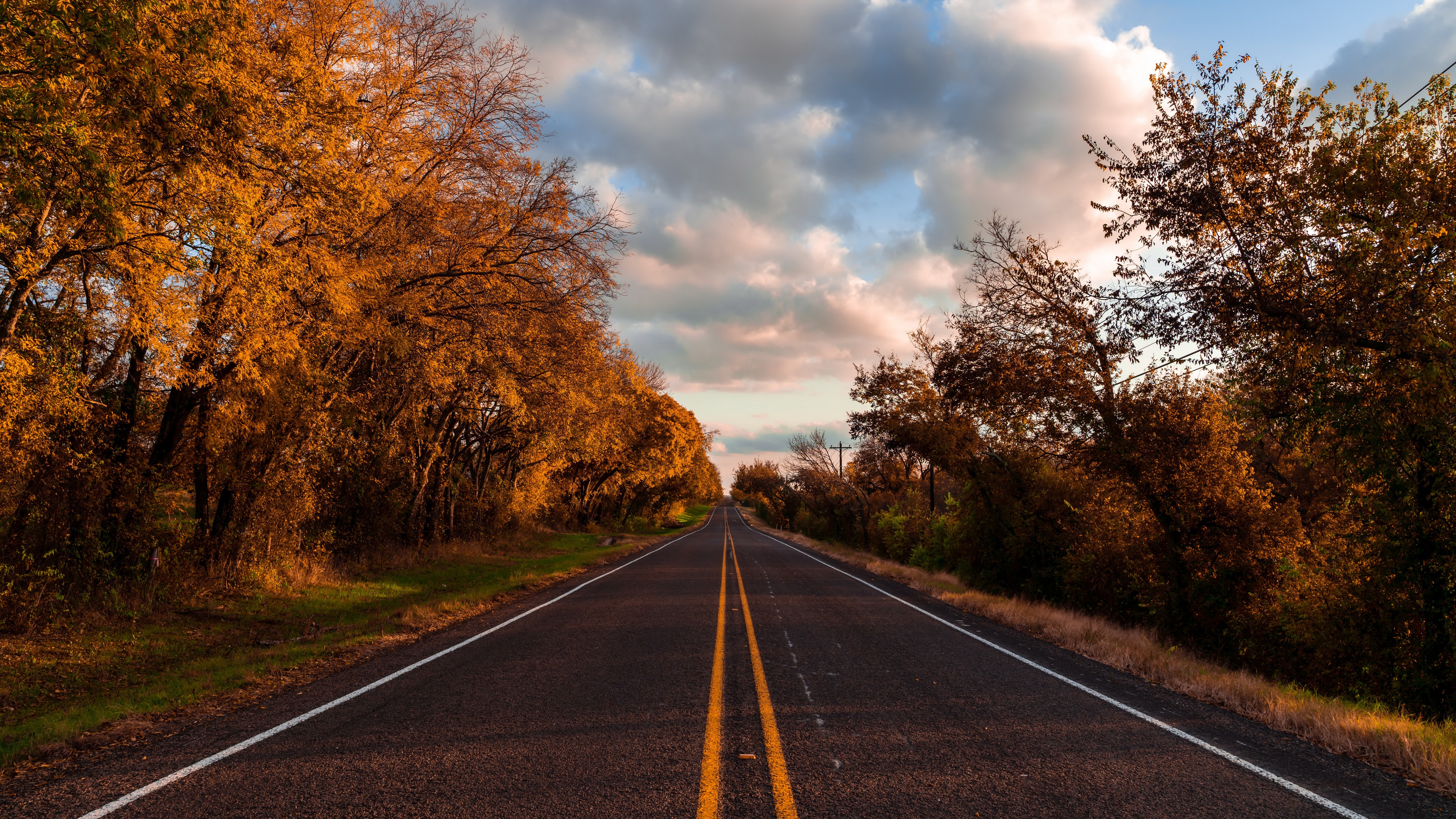 Laden Sie das Herbst, Straße, Wolke, Menschengemacht-Bild kostenlos auf Ihren PC-Desktop herunter