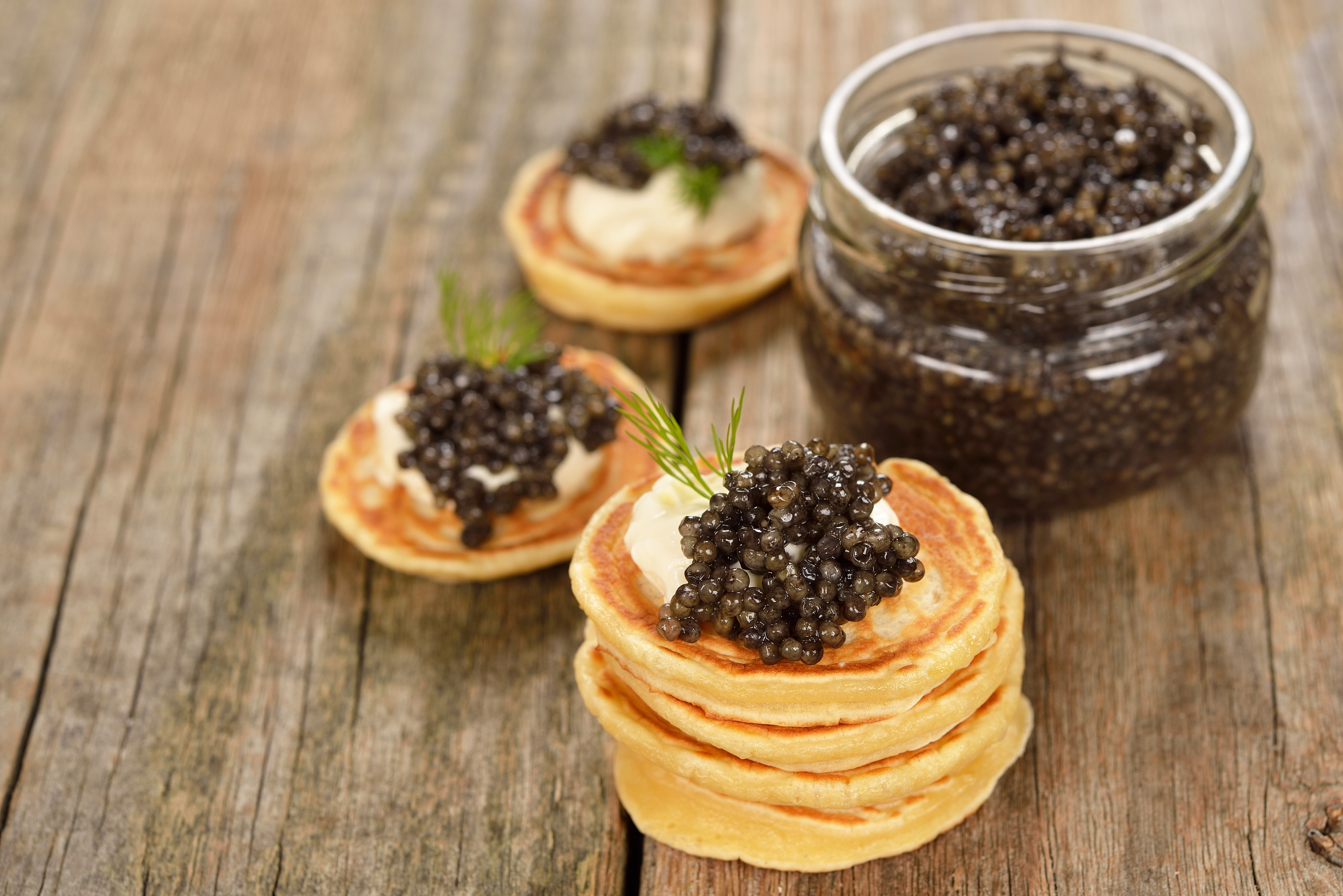 Handy-Wallpaper Pfannkuchen, Kaviar, Nahrungsmittel kostenlos herunterladen.