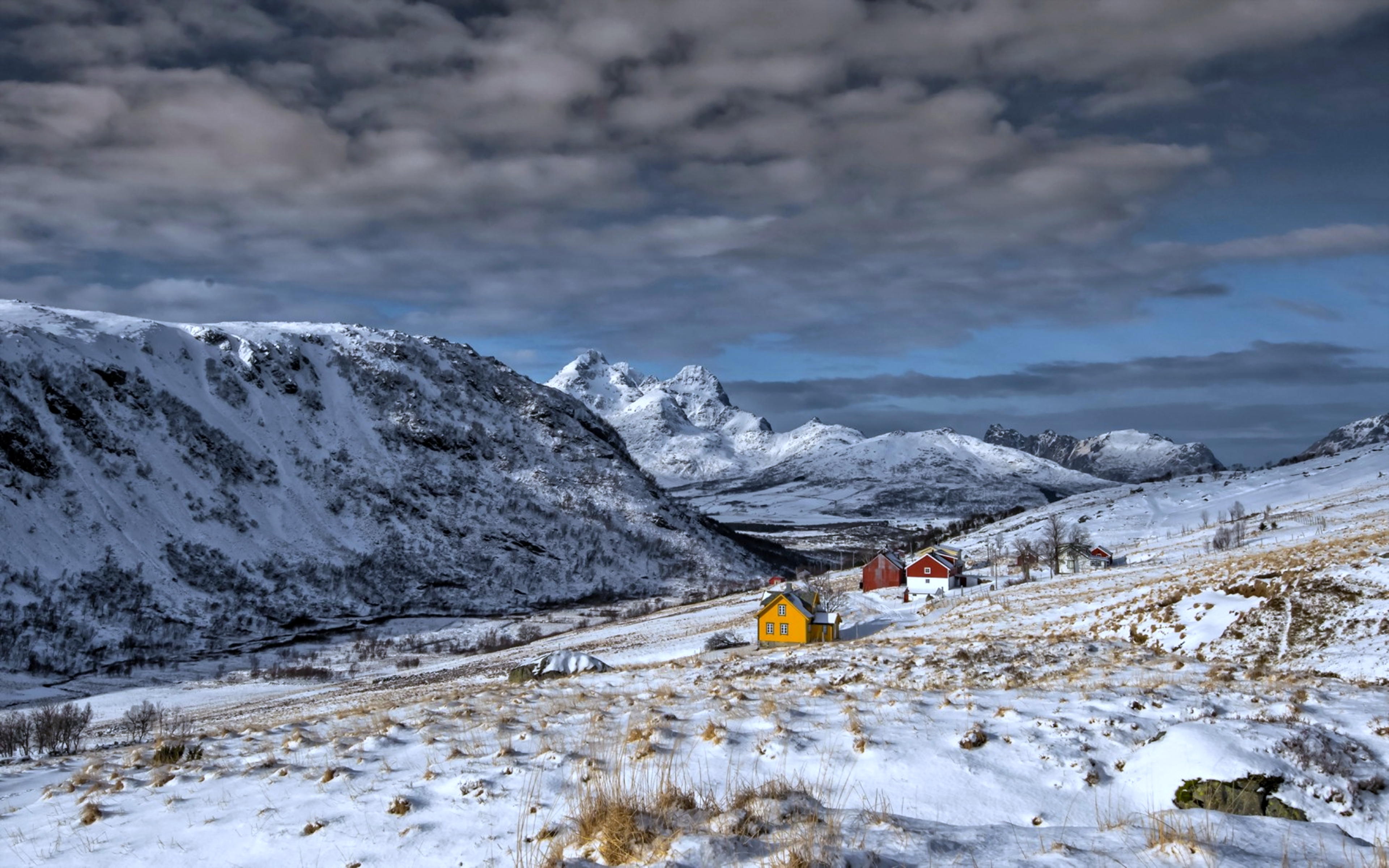無料モバイル壁紙風景, 冬, 自然, 家, 雪, 丘, 田舎, 写真撮影をダウンロードします。