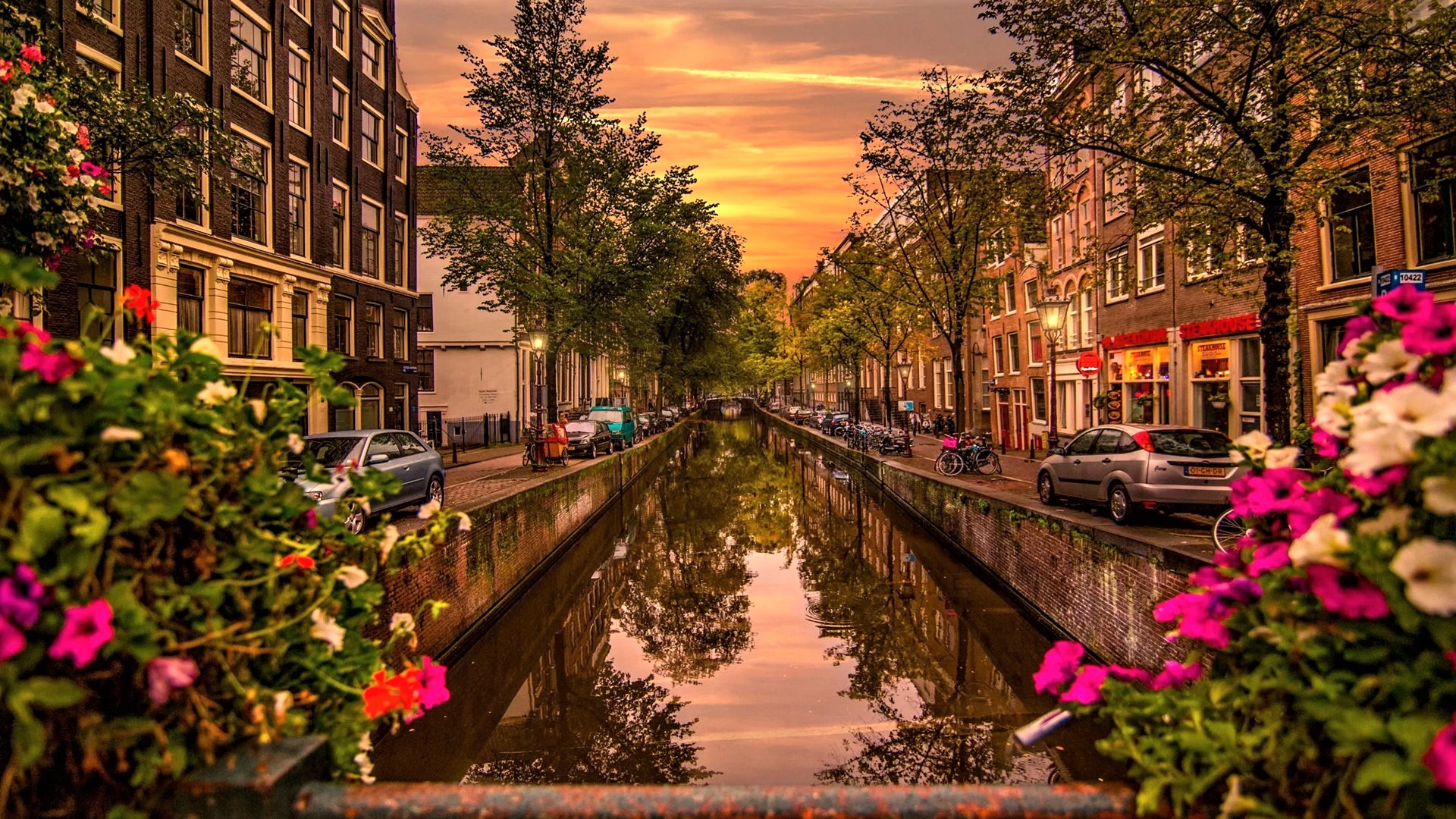 Free download wallpaper Cities, House, Street, Amsterdam, Man Made, Canal on your PC desktop