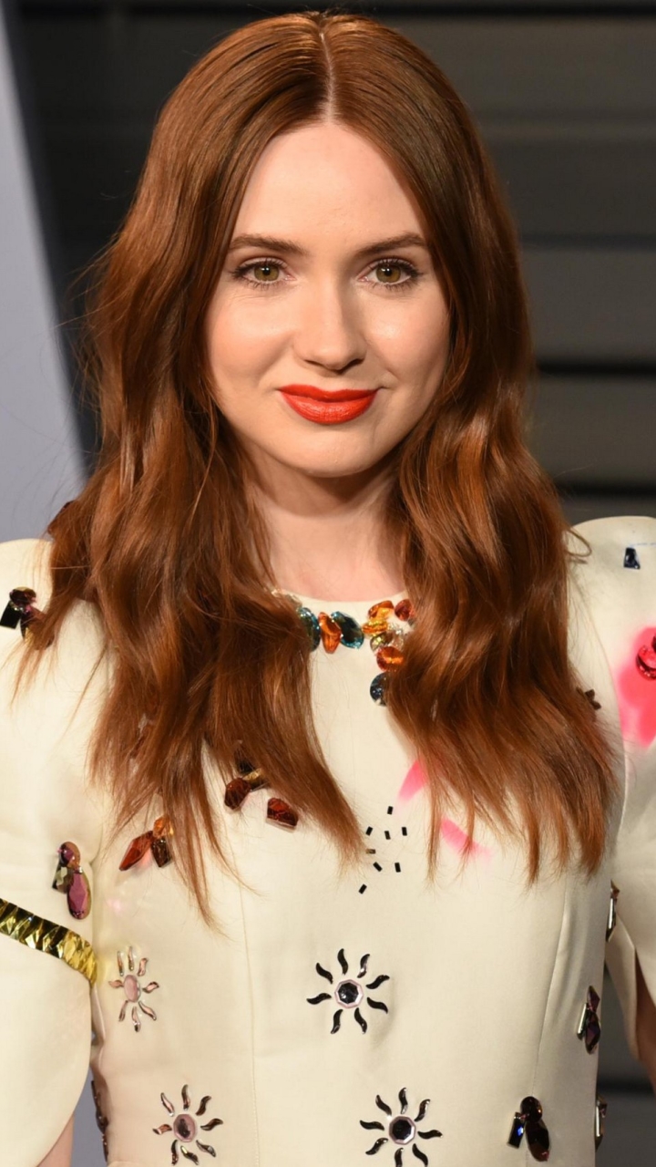 Download mobile wallpaper Redhead, Celebrity, Scottish, Actress, Lipstick, Karen Gillan for free.