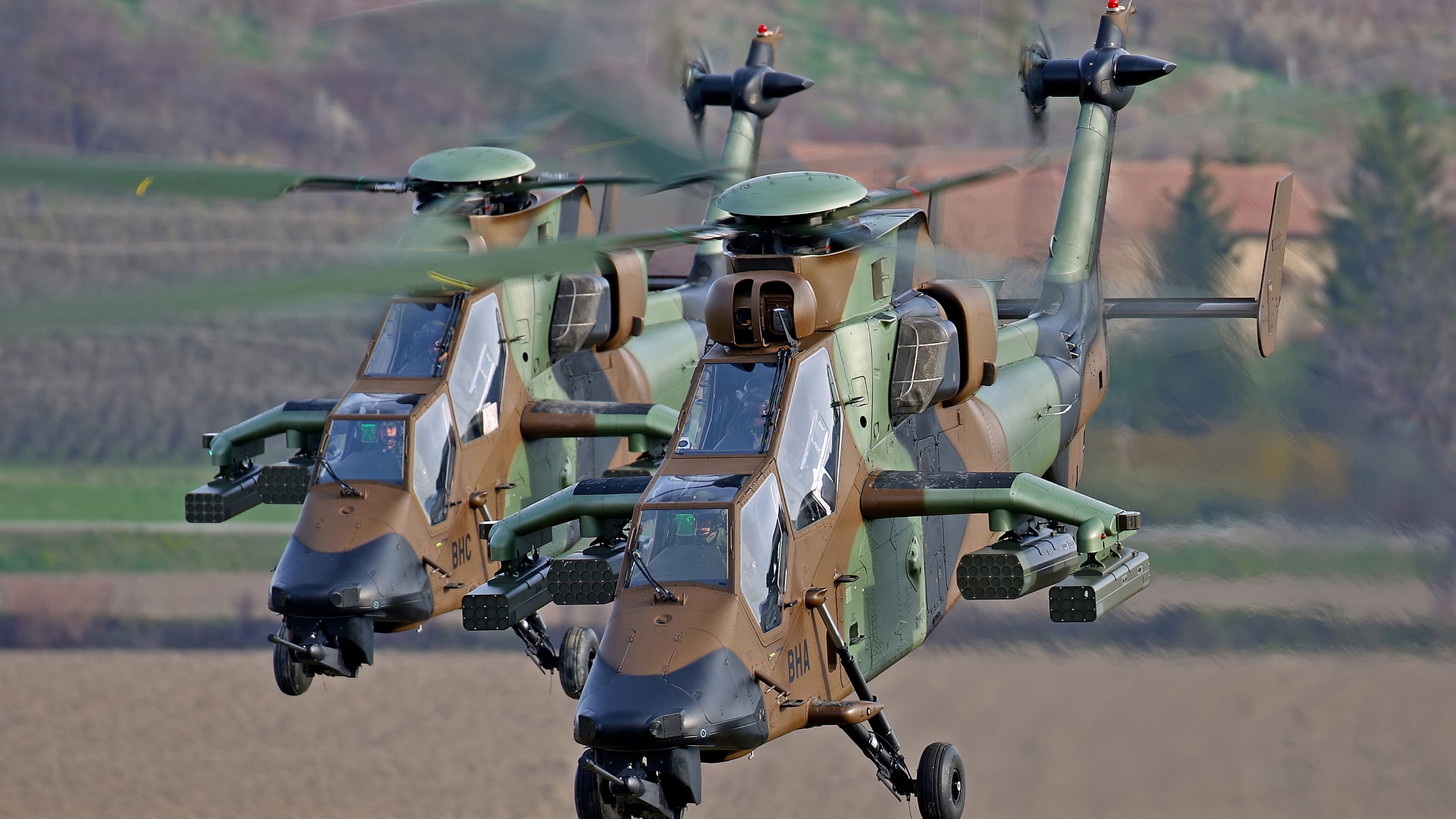 350376 скачать картинку боевой вертолет, еврокоптер тигр, военные, вертолёт, военные вертолеты - обои и заставки бесплатно