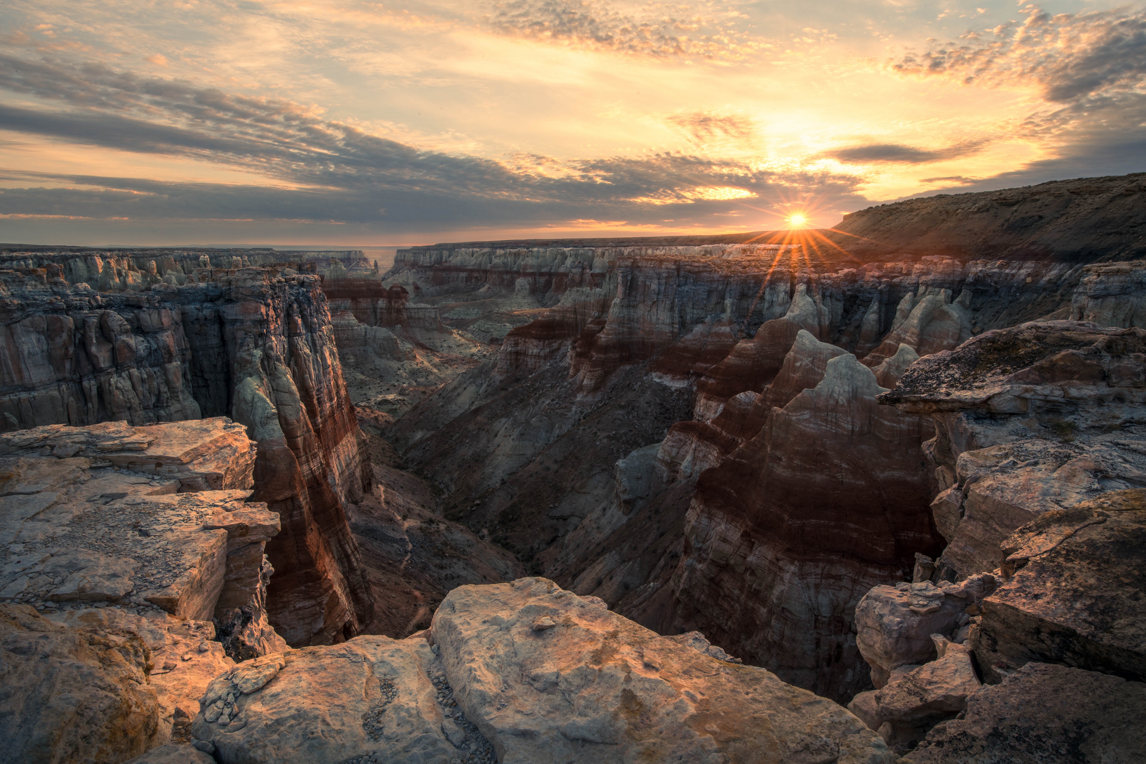 Baixar papel de parede para celular de Sol, Montanha, Penhasco, Grand Canyon, Terra/natureza, Cânion gratuito.