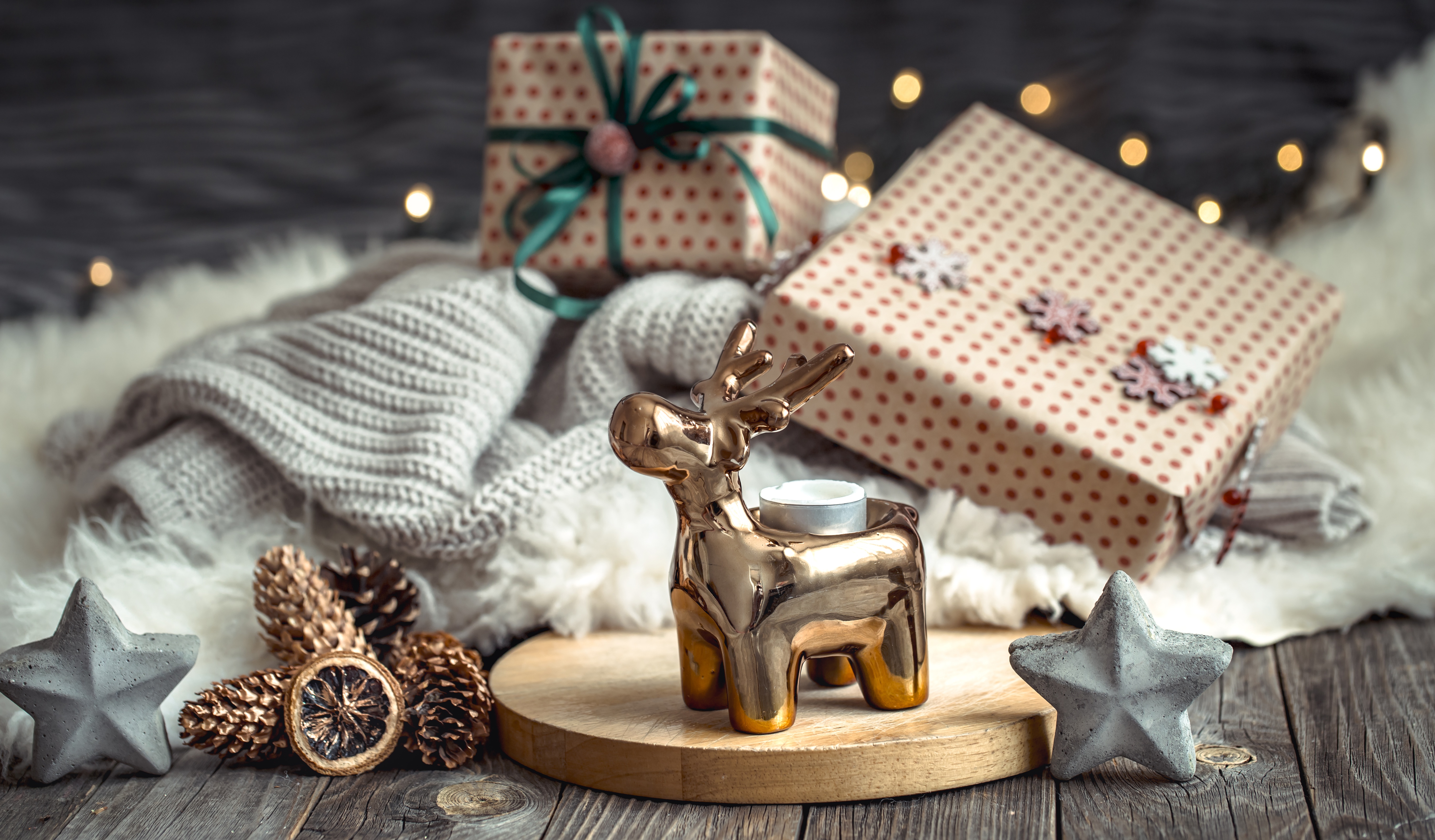 Baixar papel de parede para celular de Natal, Presente, Enfeites De Natal, Feriados gratuito.