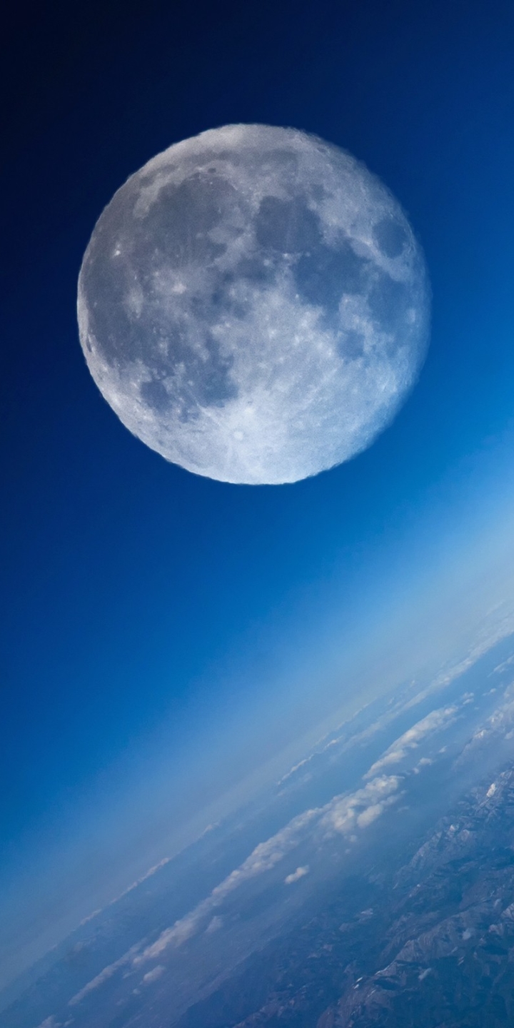 Скачать картинку Луна, Земля, Земля/природа, Из Космоса в телефон бесплатно.