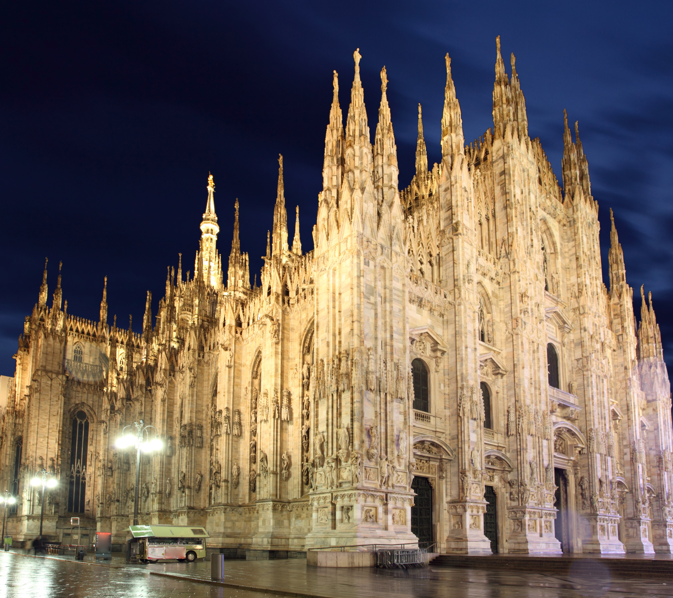 Free download wallpaper Night, Italy, Monument, Cathedral, Religious, Milan Cathedral, Cathedrals on your PC desktop
