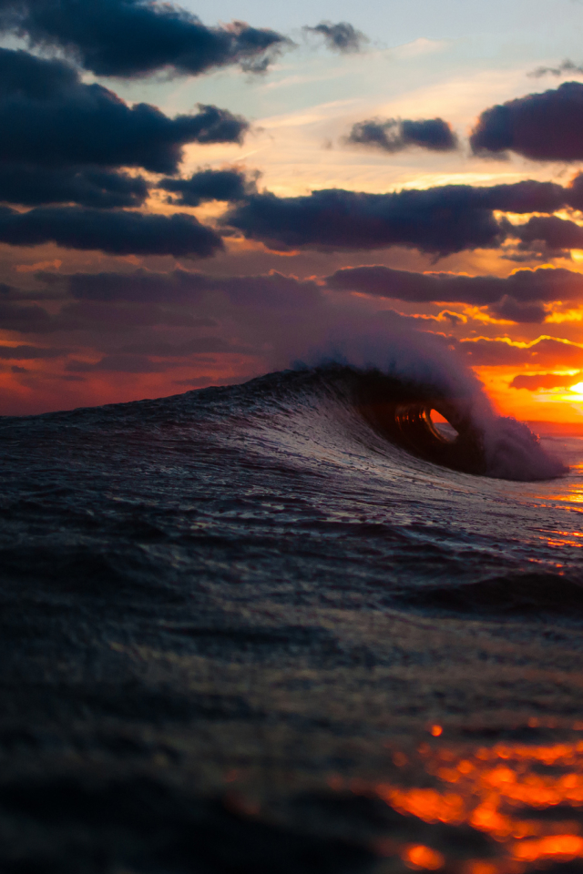 Download mobile wallpaper Sunset, Sea, Sun, Horizon, Ocean, Earth, Wave for free.