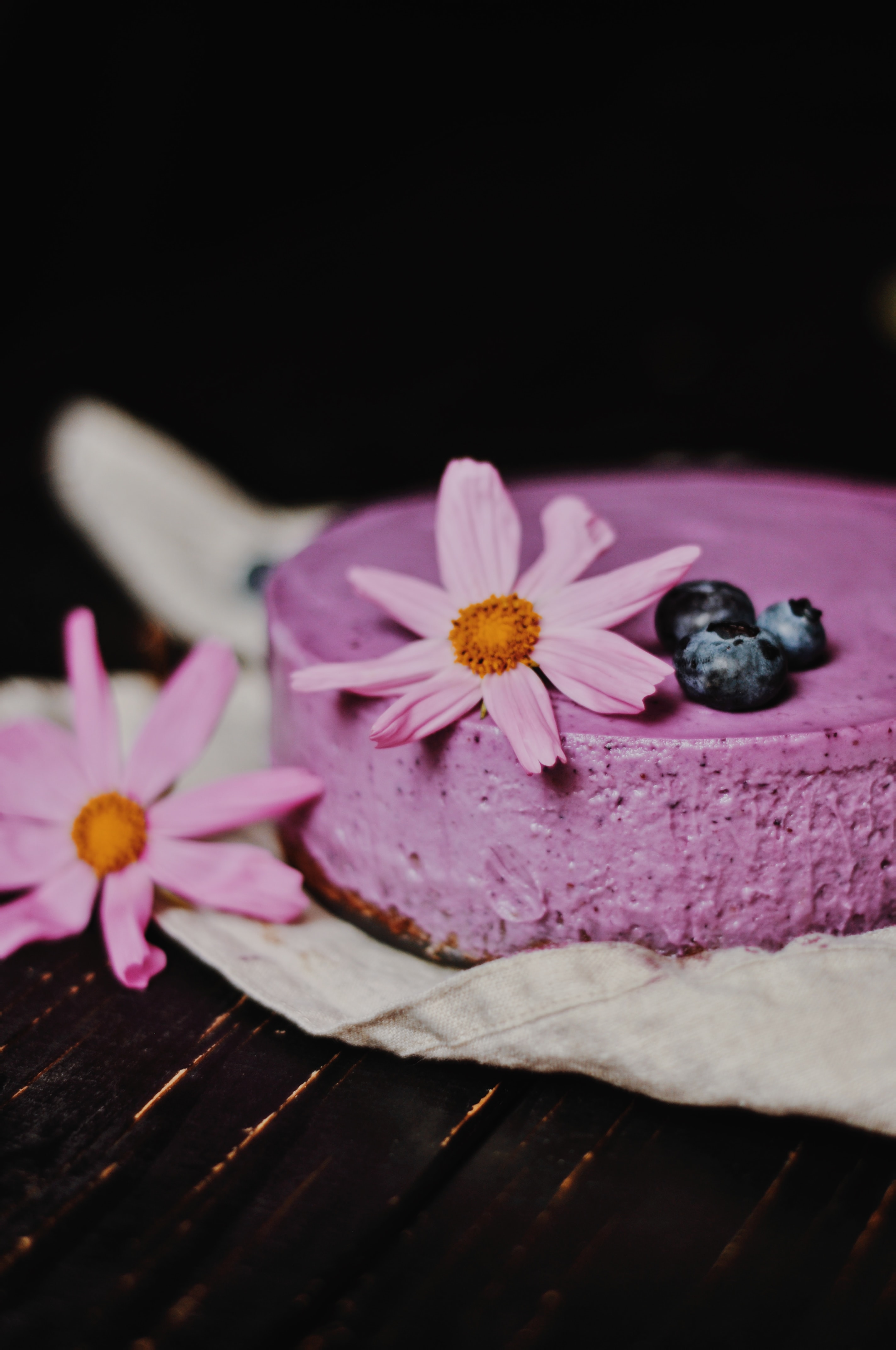 Download mobile wallpaper Bakery Products, Cheesecake, Food, Bilberries, Pie, Flowers, Baking for free.