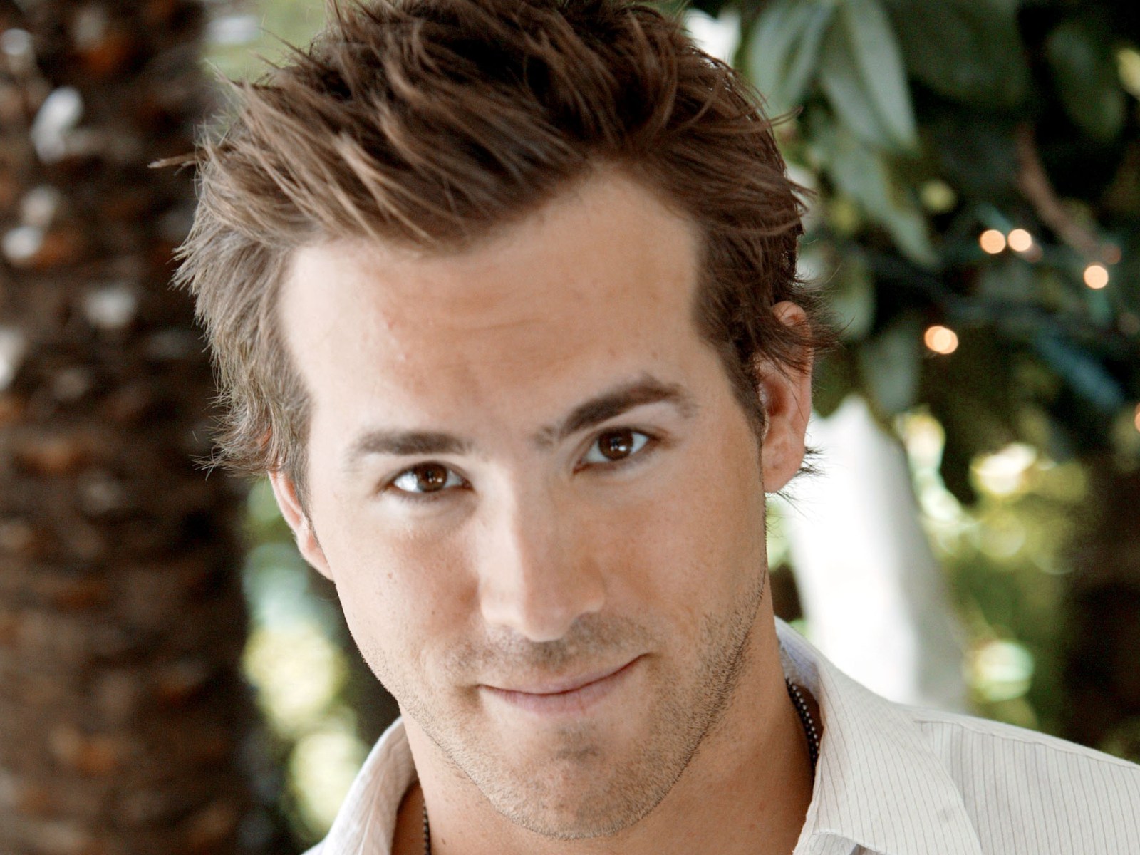 Download mobile wallpaper Ryan Reynolds, Celebrity for free.