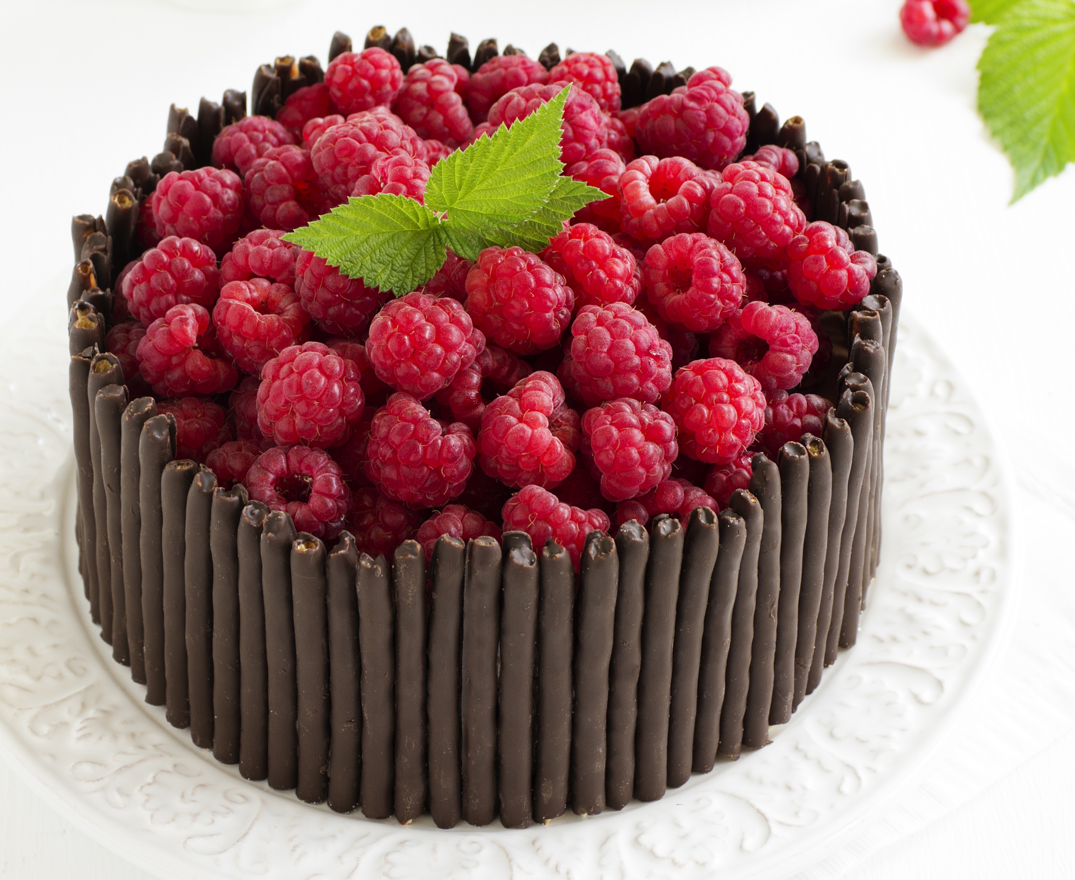 Free download wallpaper Food, Chocolate, Raspberry, Cake, Pastry on your PC desktop