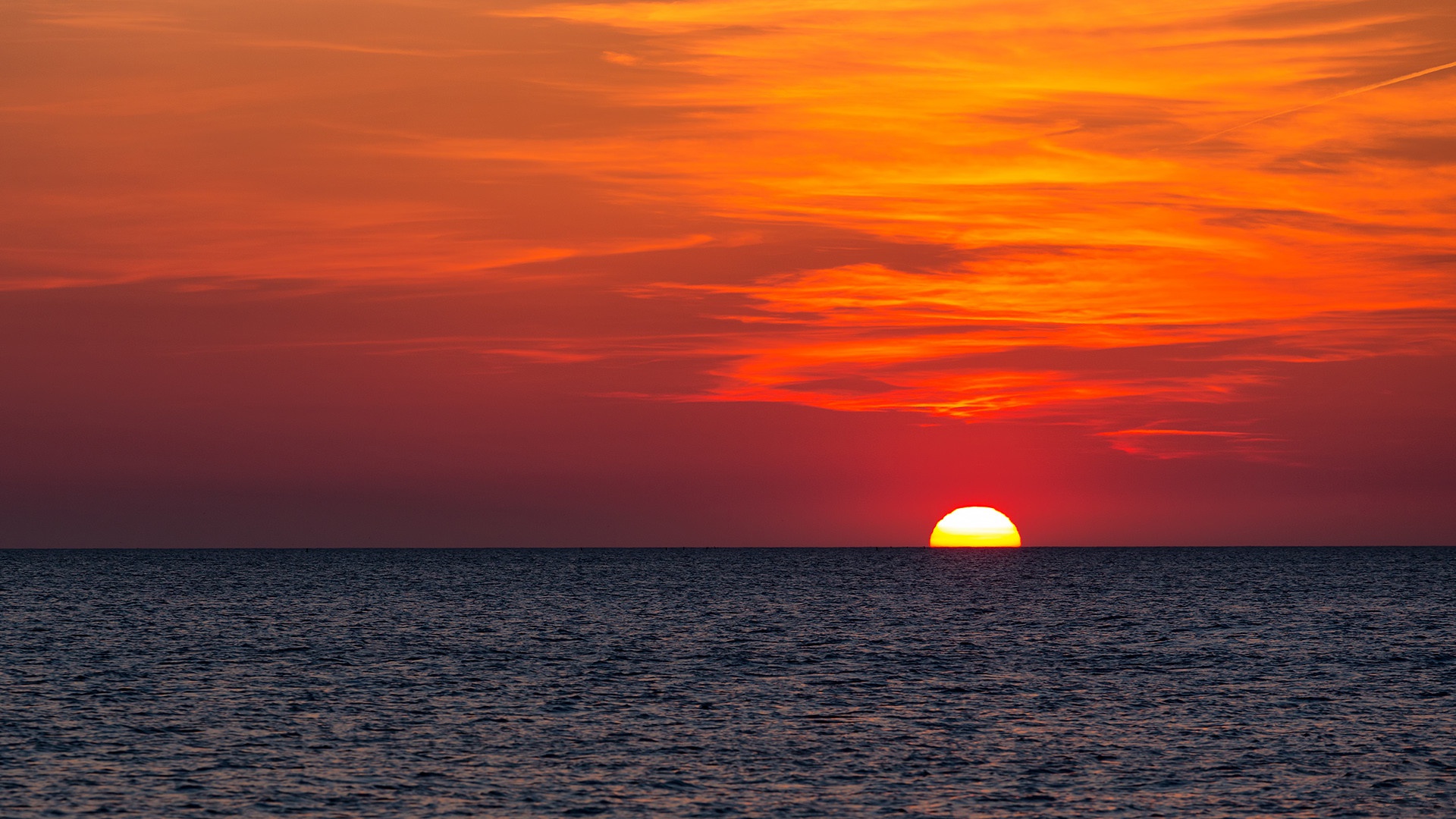 Free download wallpaper Sunset, Sky, Horizon, Ocean, Earth on your PC desktop