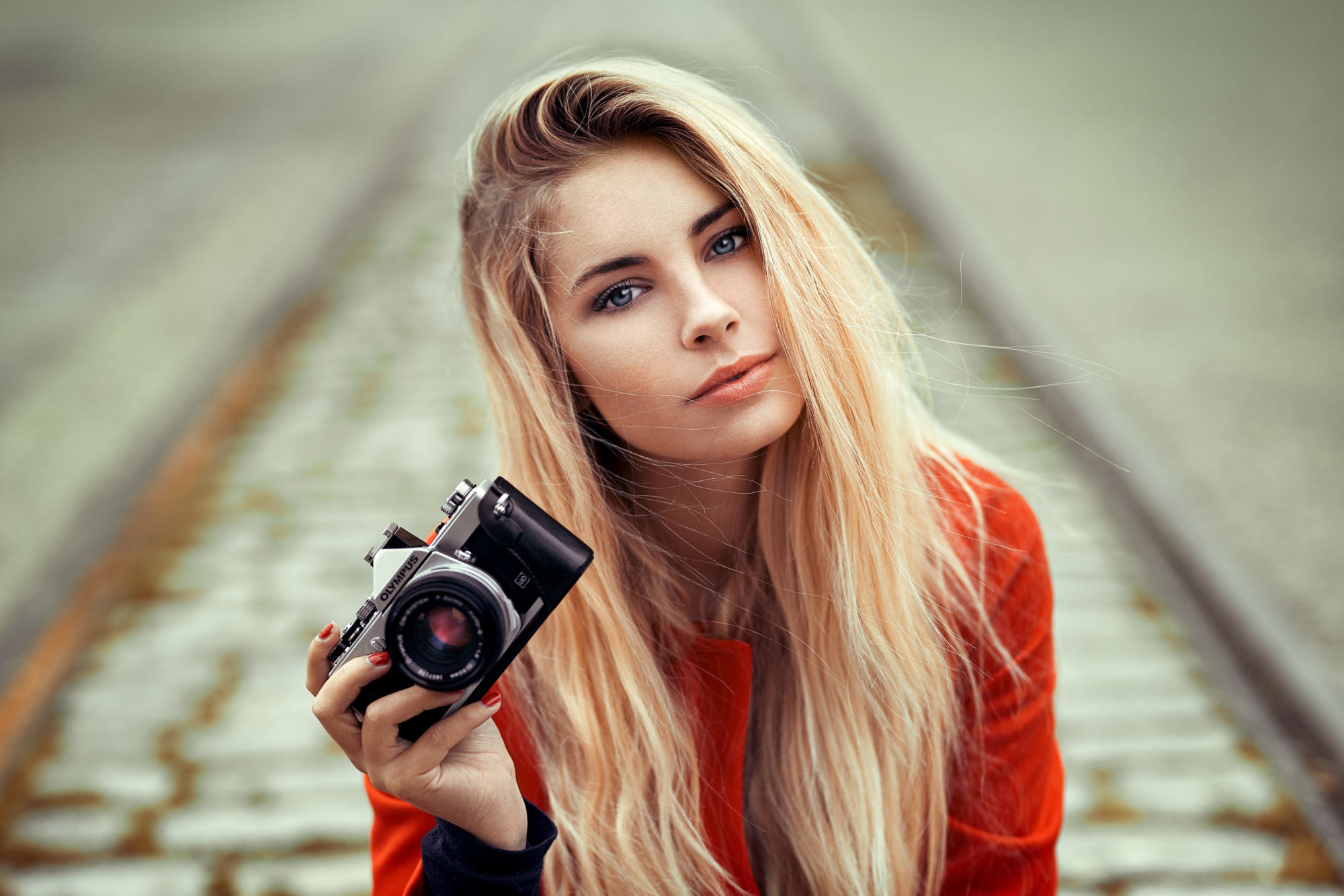 women, model, blonde, blue eyes, camera, depth of field, olympus