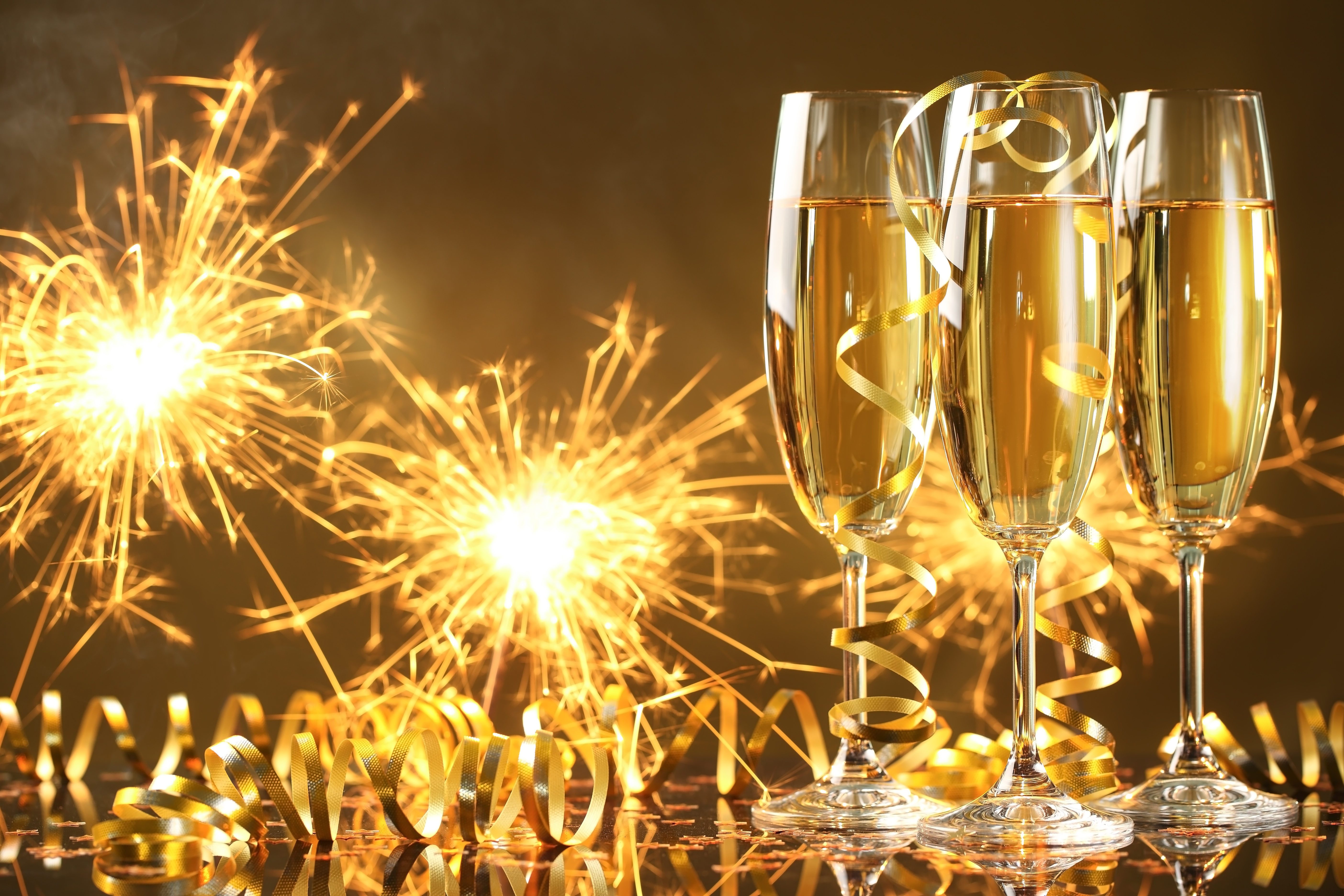 Free download wallpaper New Year, Holiday, Champagne, Sparkles on your PC desktop