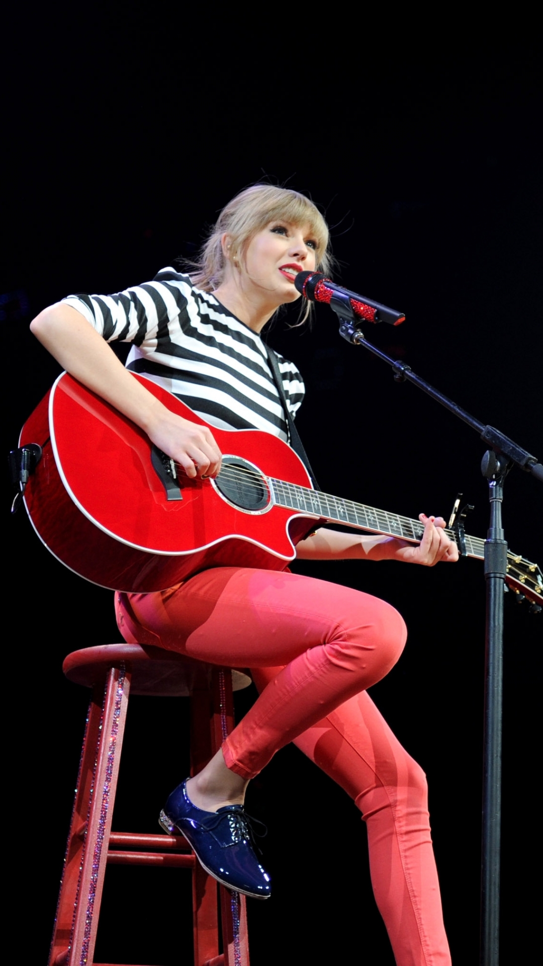 Download mobile wallpaper Music, Taylor Swift for free.