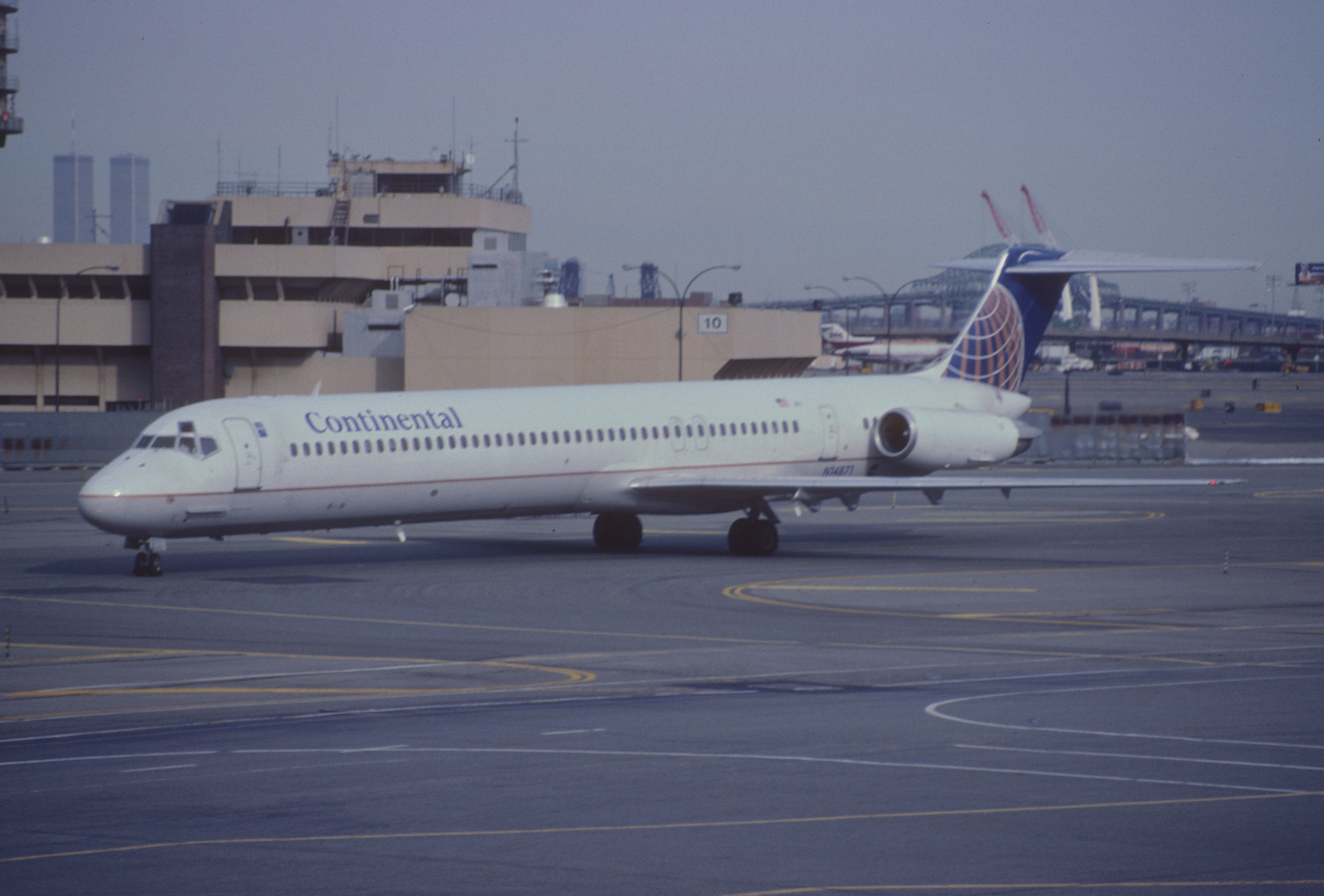 Descargar fondos de escritorio de Mcdonnell Douglas Md 82 HD