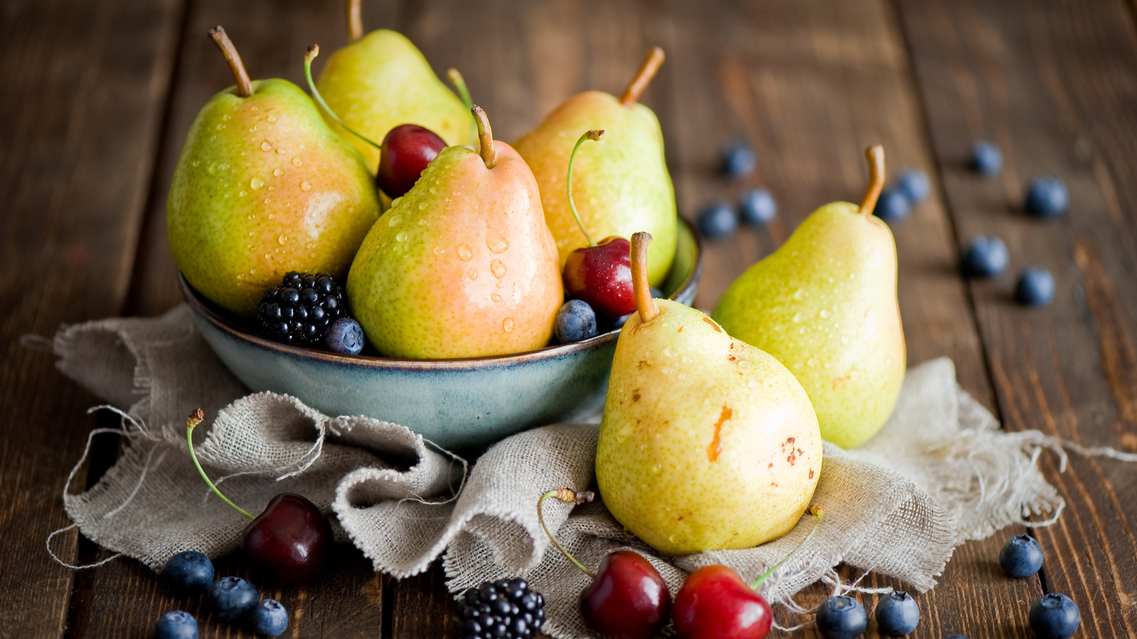 Mobile wallpaper fruits, food, pears, still life