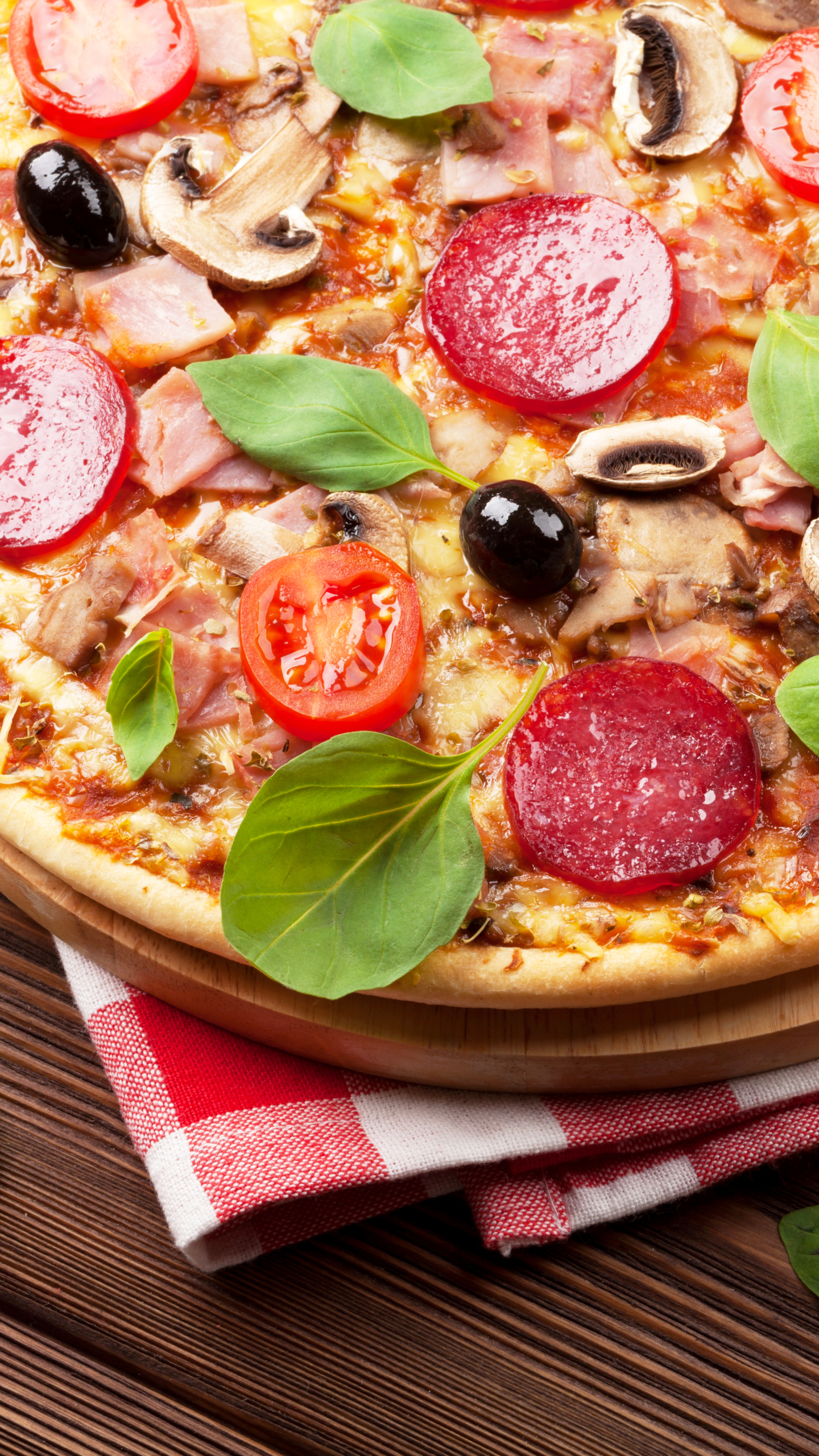 Handy-Wallpaper Pizza, Wein, Glas, Pilz, Nahrungsmittel kostenlos herunterladen.