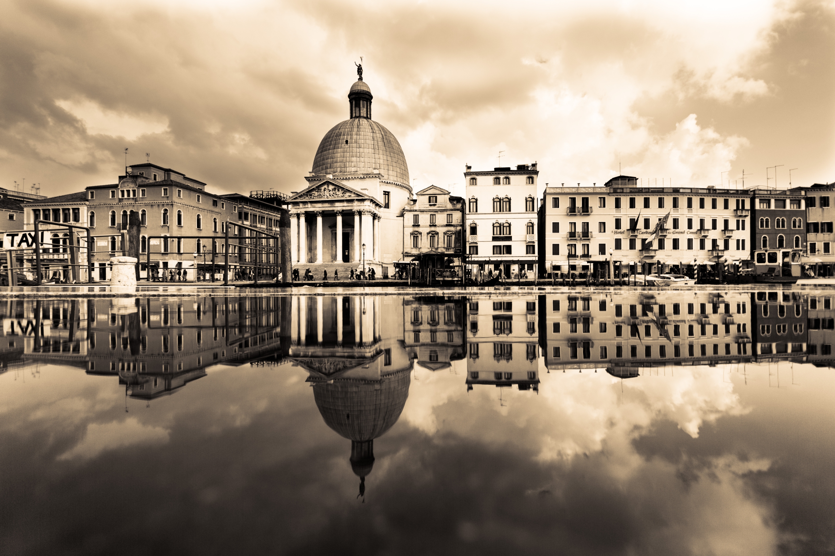 PCデスクトップにヴェネツィア, 建物, 反射, 写真撮影, 場所, 黒 白画像を無料でダウンロード