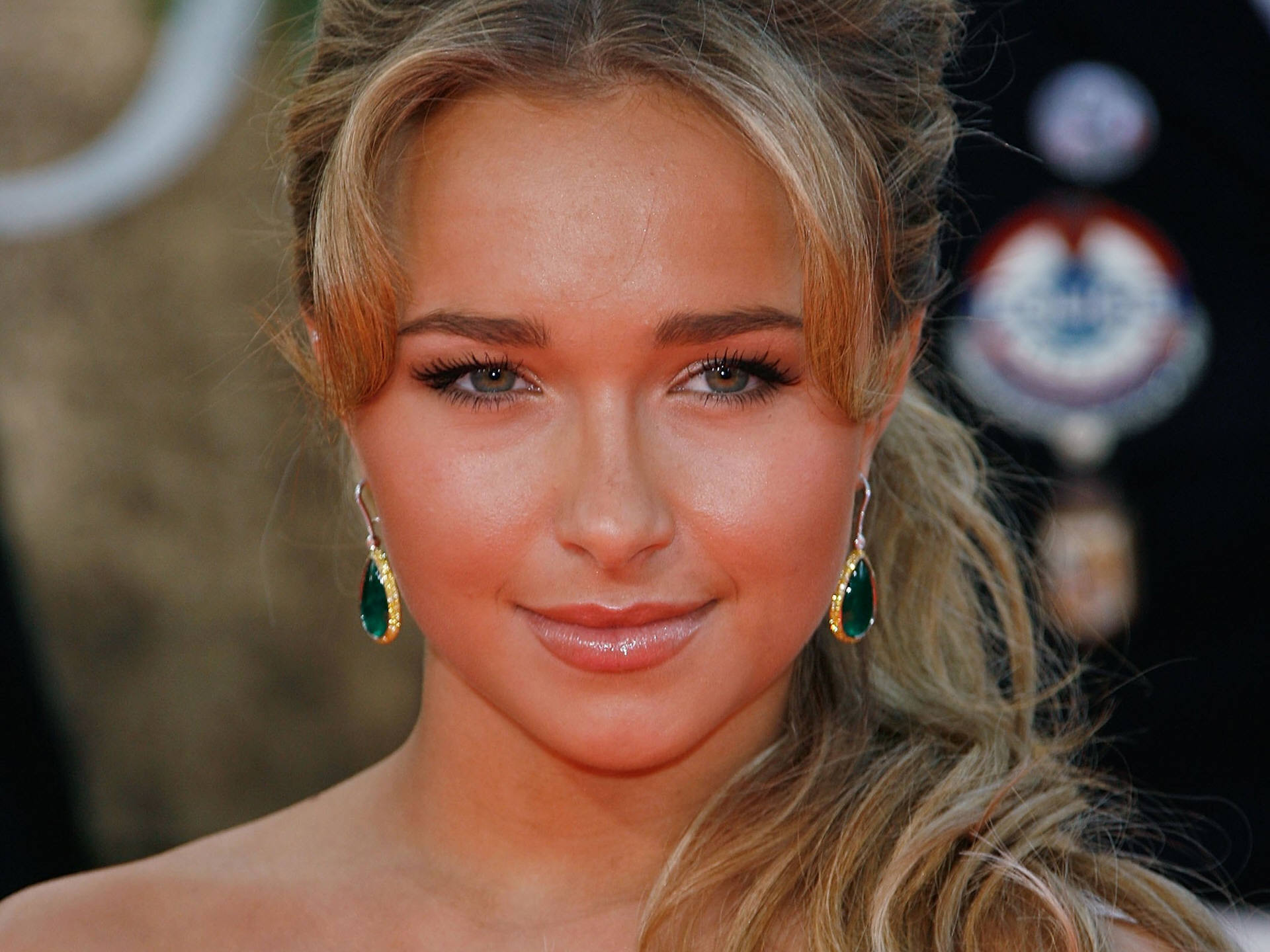 Download mobile wallpaper Hayden Panettiere, Celebrity for free.