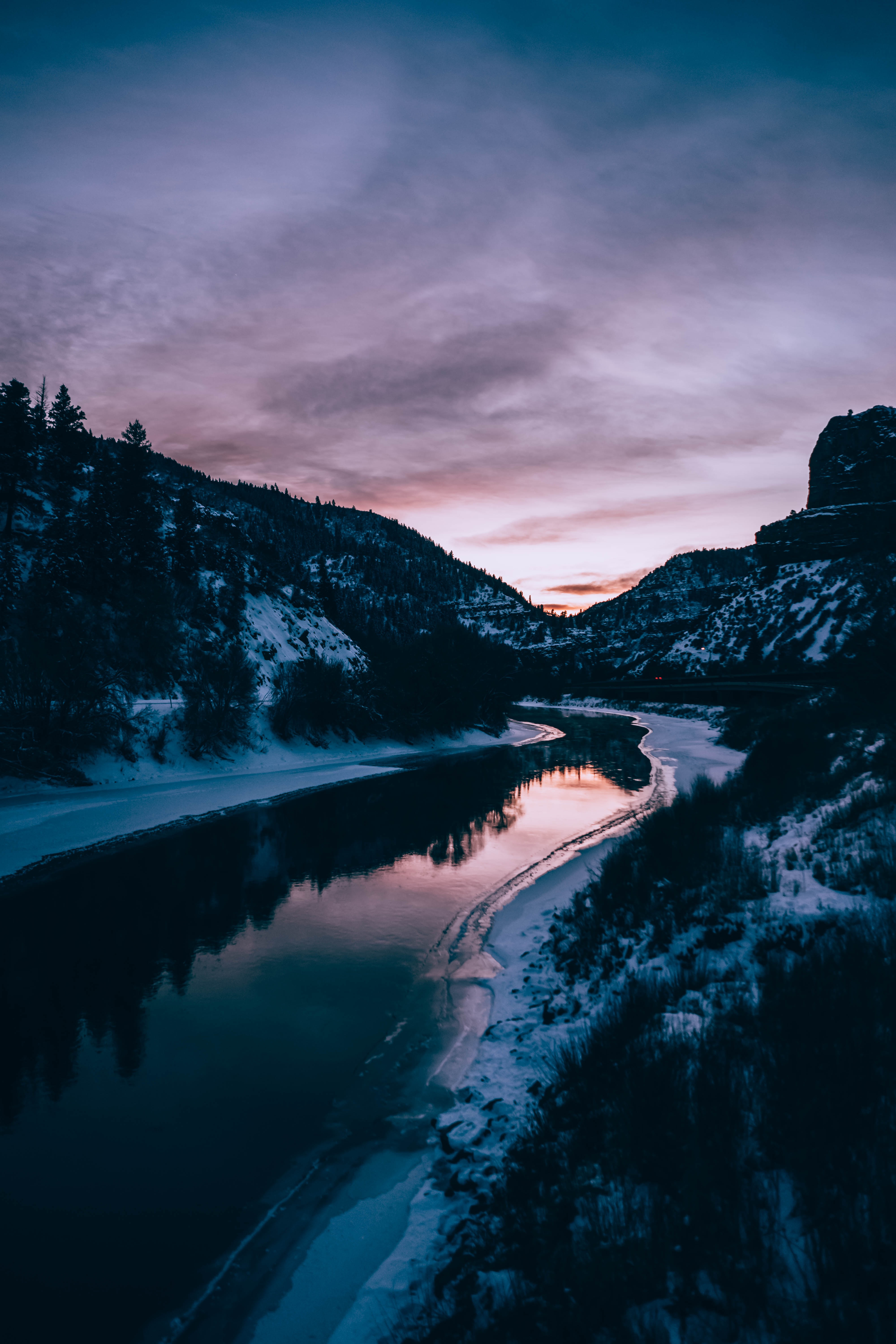 PCデスクトップに風景, 川, 山脈, 雪, 夕暮れ, 自然, 薄明画像を無料でダウンロード