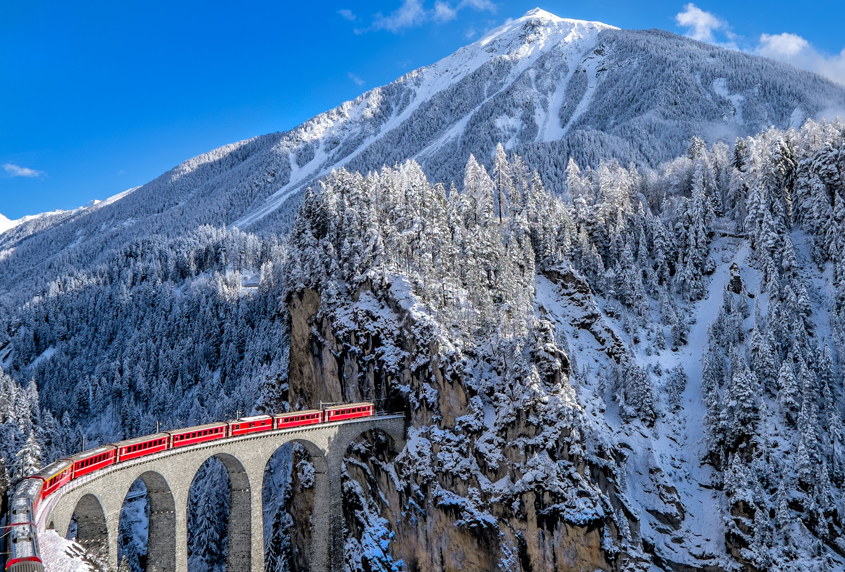 Die besten Der Glacier Express-Hintergründe für den Telefonbildschirm