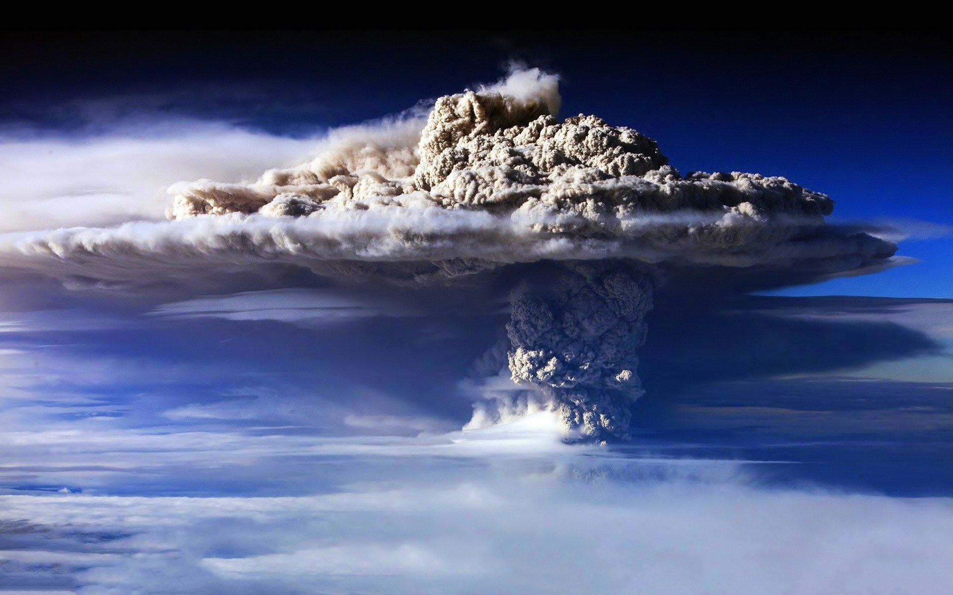 Free download wallpaper Earth, Storm, Volcano on your PC desktop