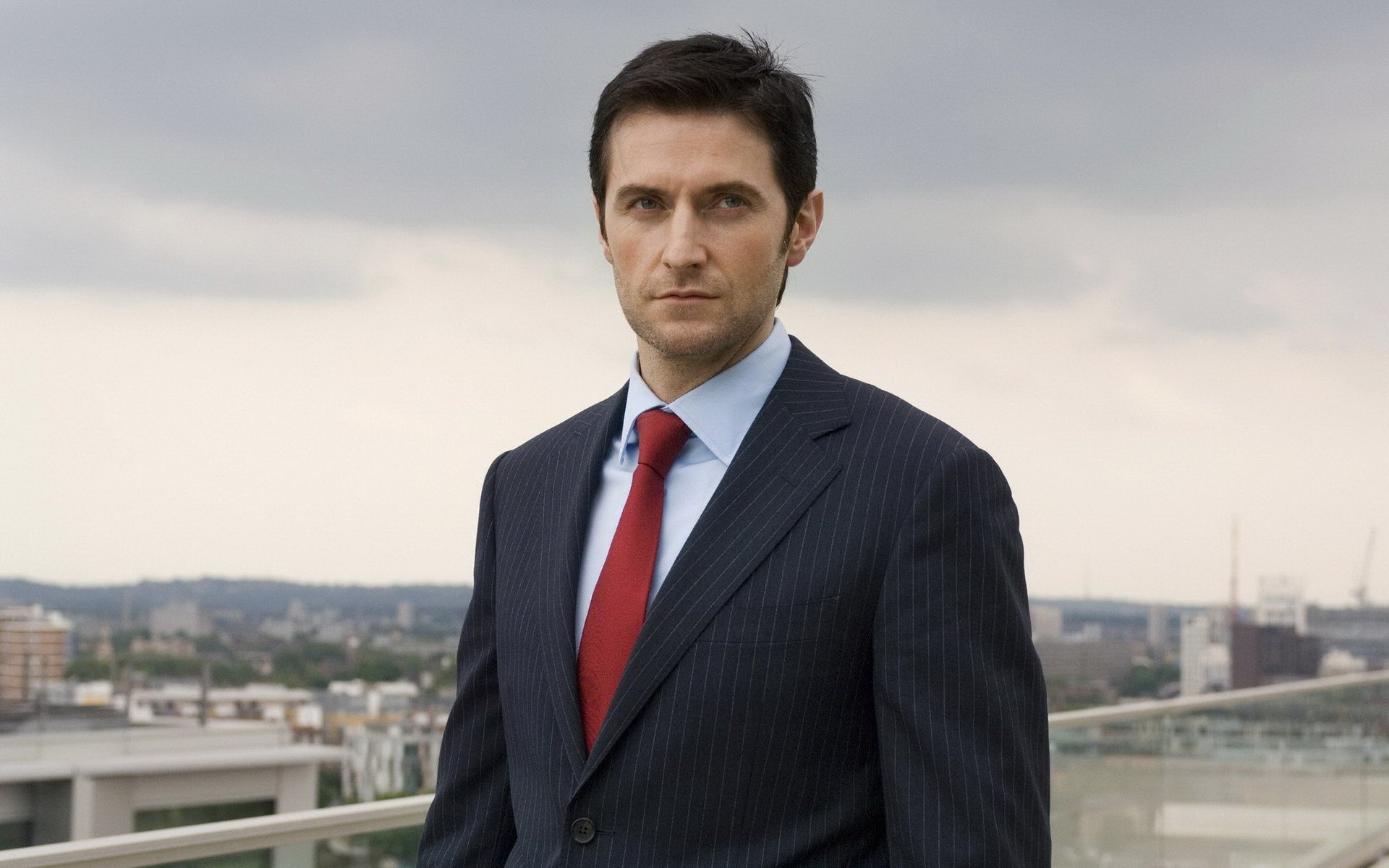Download mobile wallpaper English, Celebrity, Actor, Richard Armitage for free.